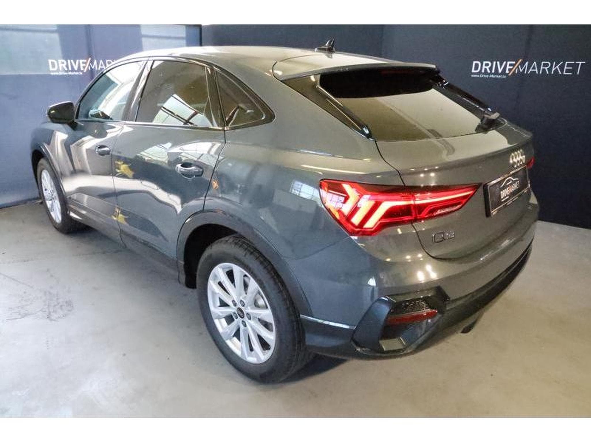 Audi Q3 Sportback (2025) - Foto 3