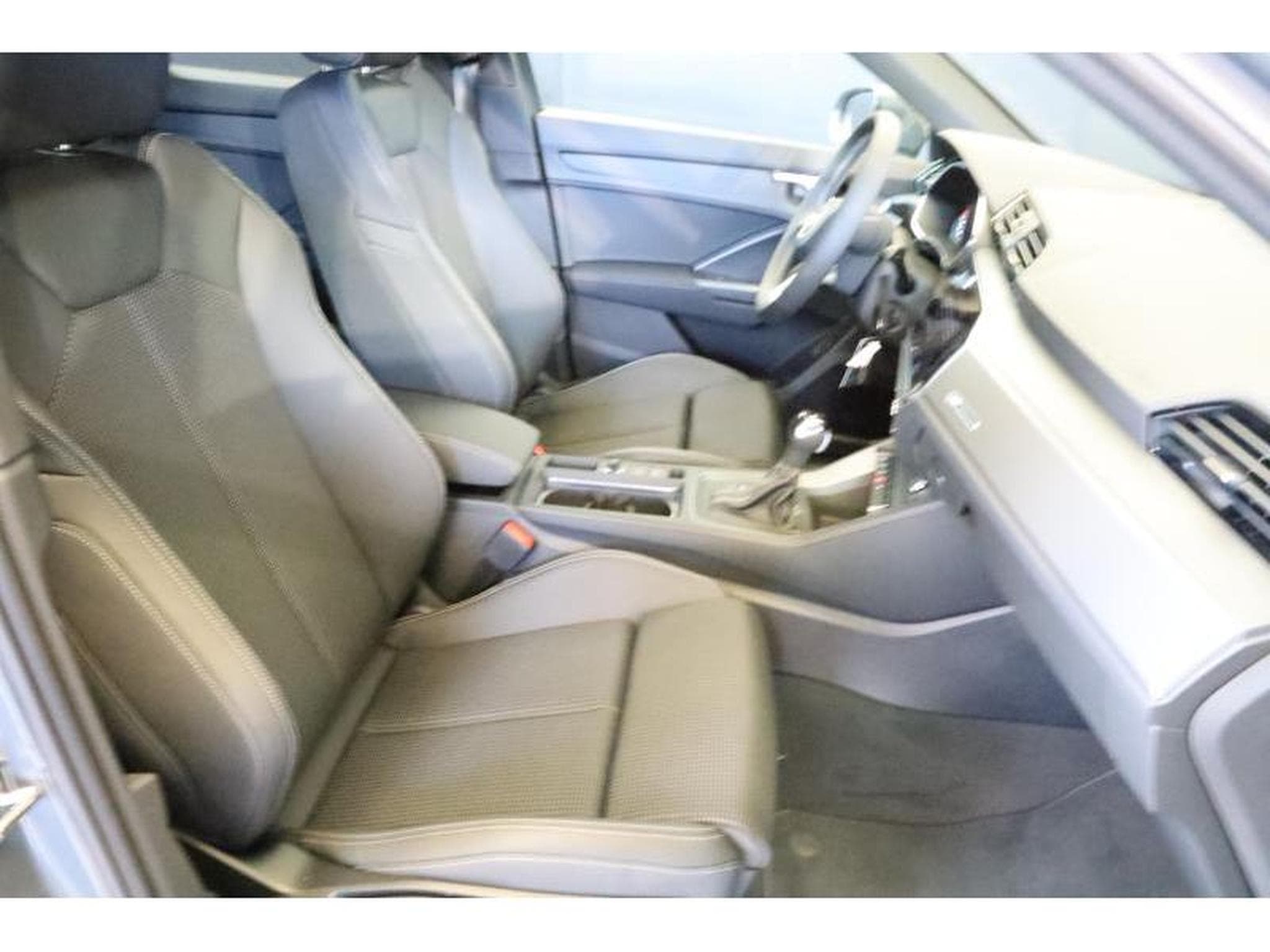 Audi Q3 Sportback (2025) - Foto 4