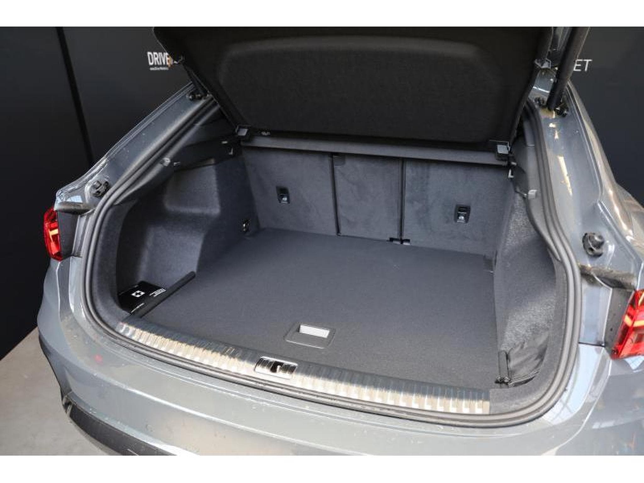 Audi Q3 Sportback (2025) - Foto 6