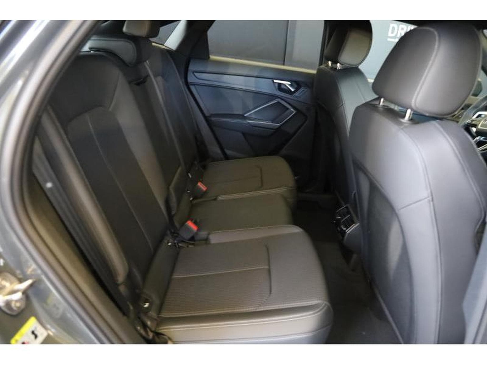 Audi Q3 Sportback (2025) - Foto 7