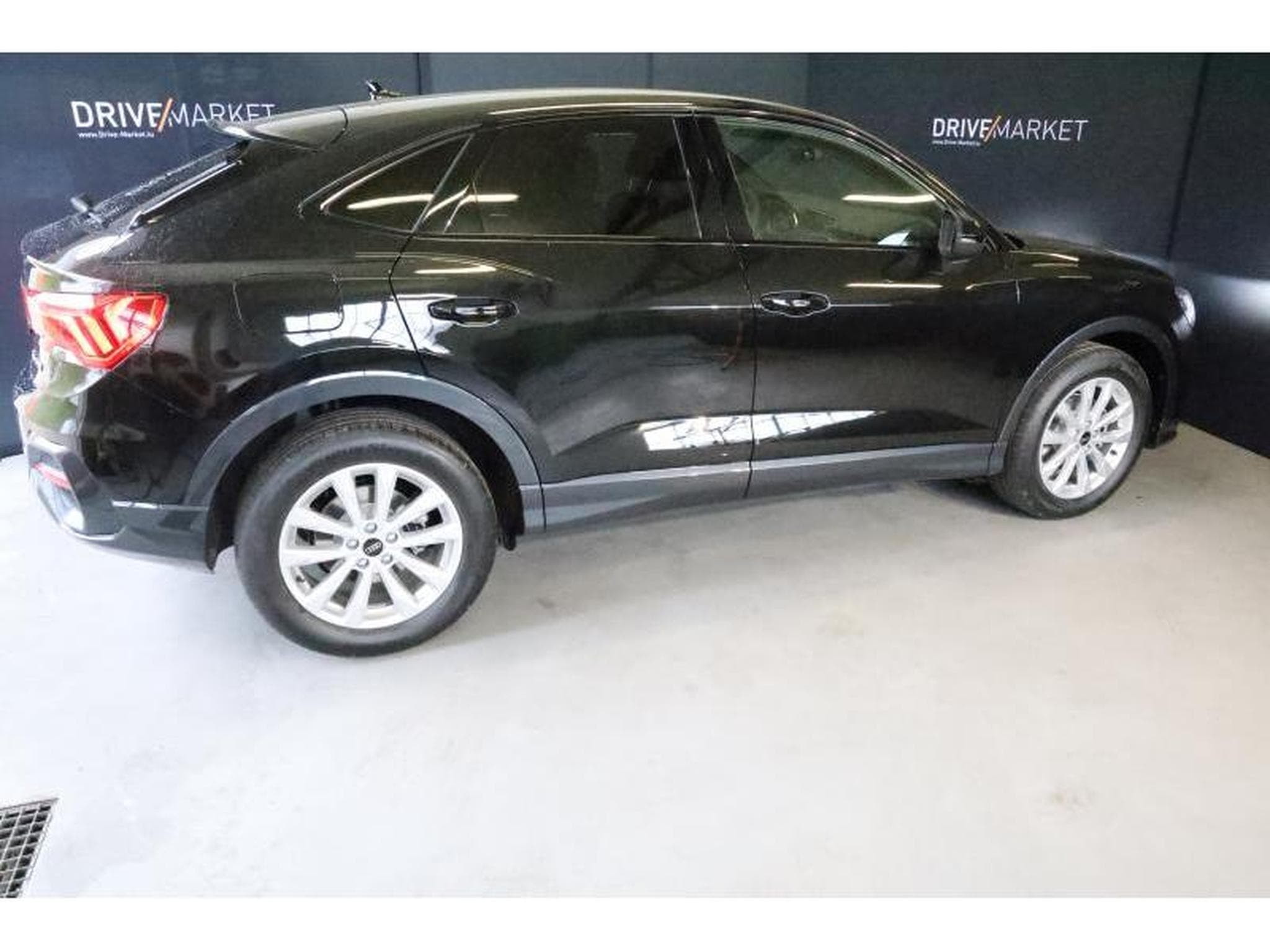 Audi Q3 Sportback (2025) - Foto 15