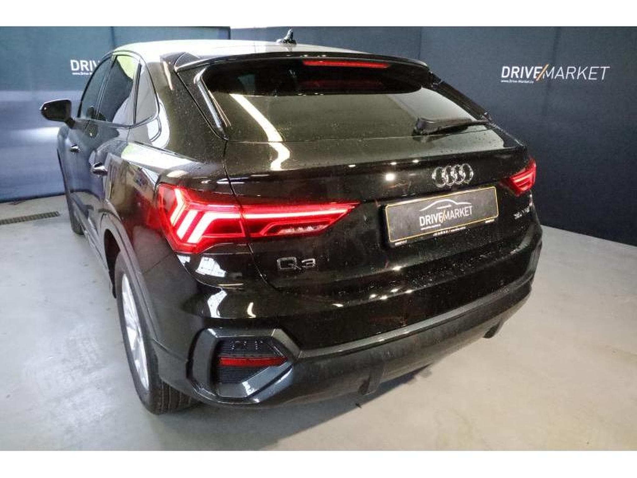 Audi Q3 Sportback (2025) - Foto 17