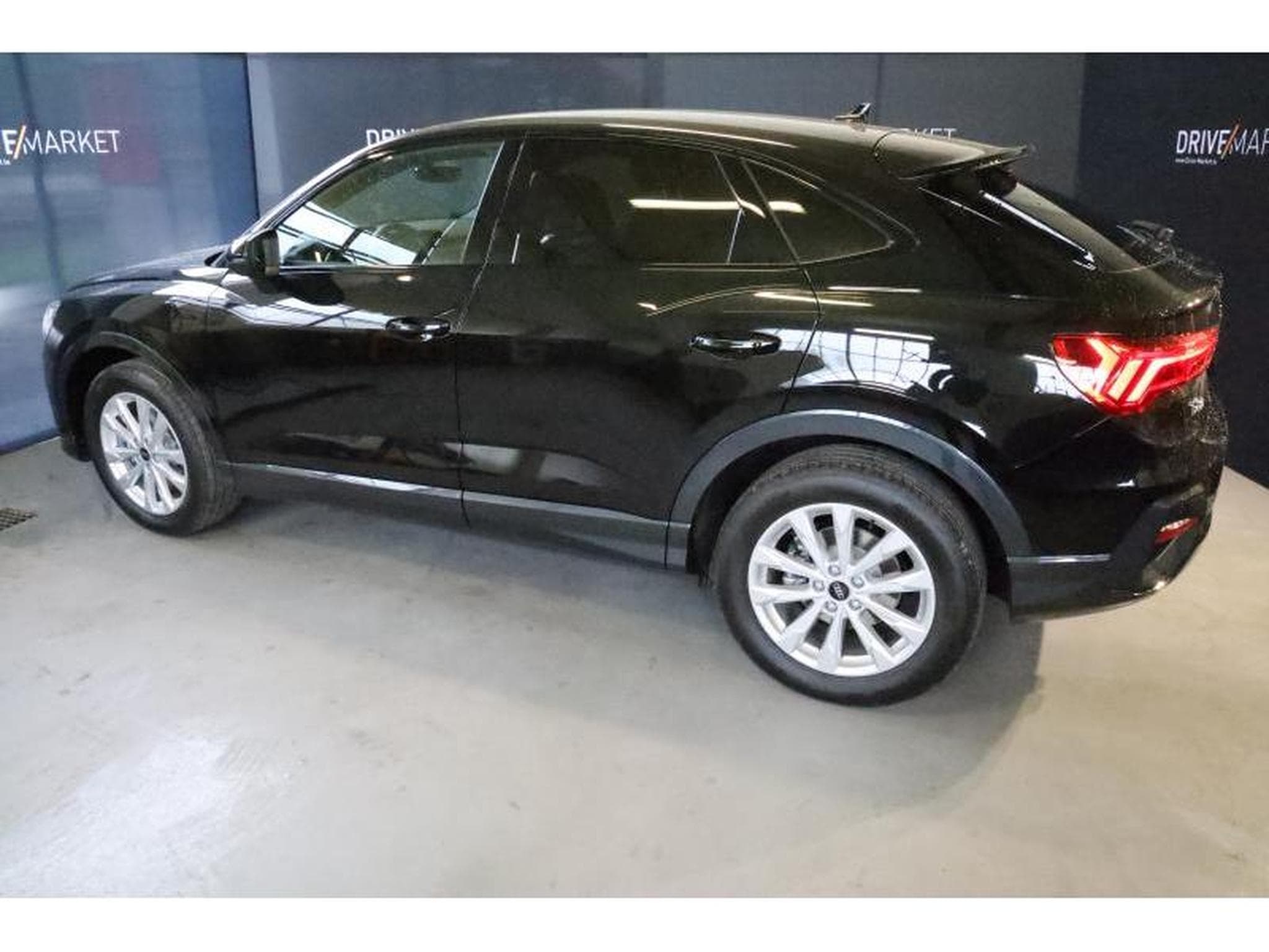 Audi Q3 Sportback (2025) - Foto 18