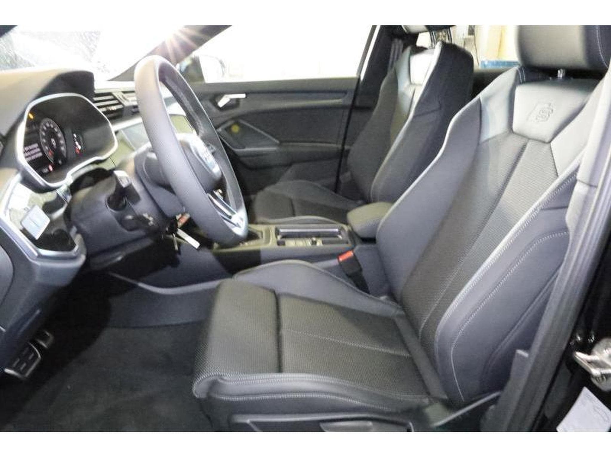 Audi Q3 Sportback (2025) - Foto 4