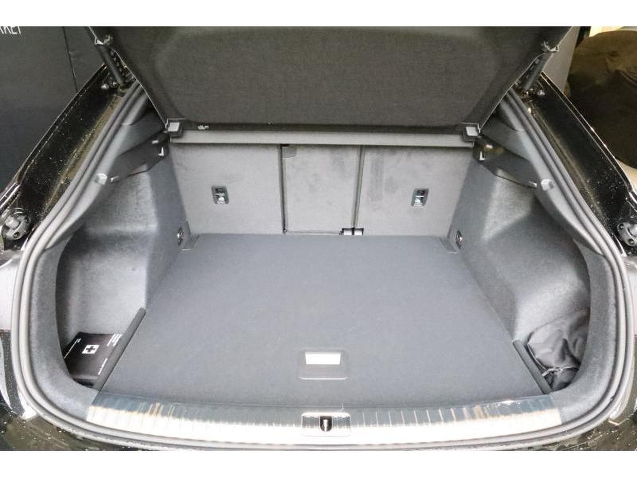 Audi Q3 Sportback (2025) - Foto 6