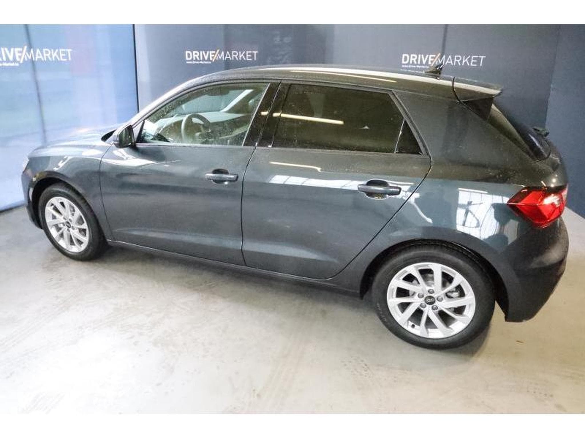 Audi A1 Advanced (2025) - Photo 18