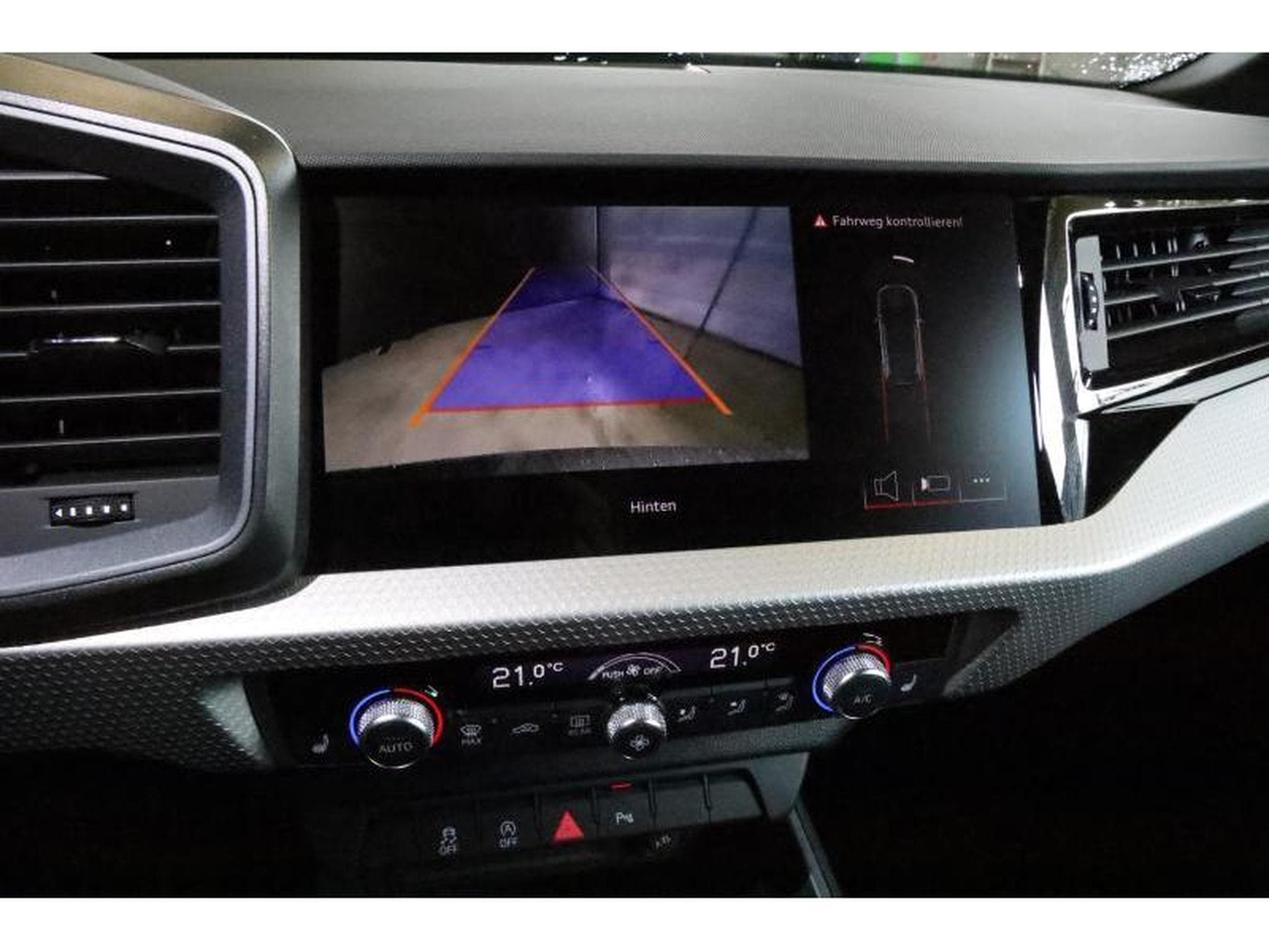 Audi A1 Advanced (2025) - Photo 6