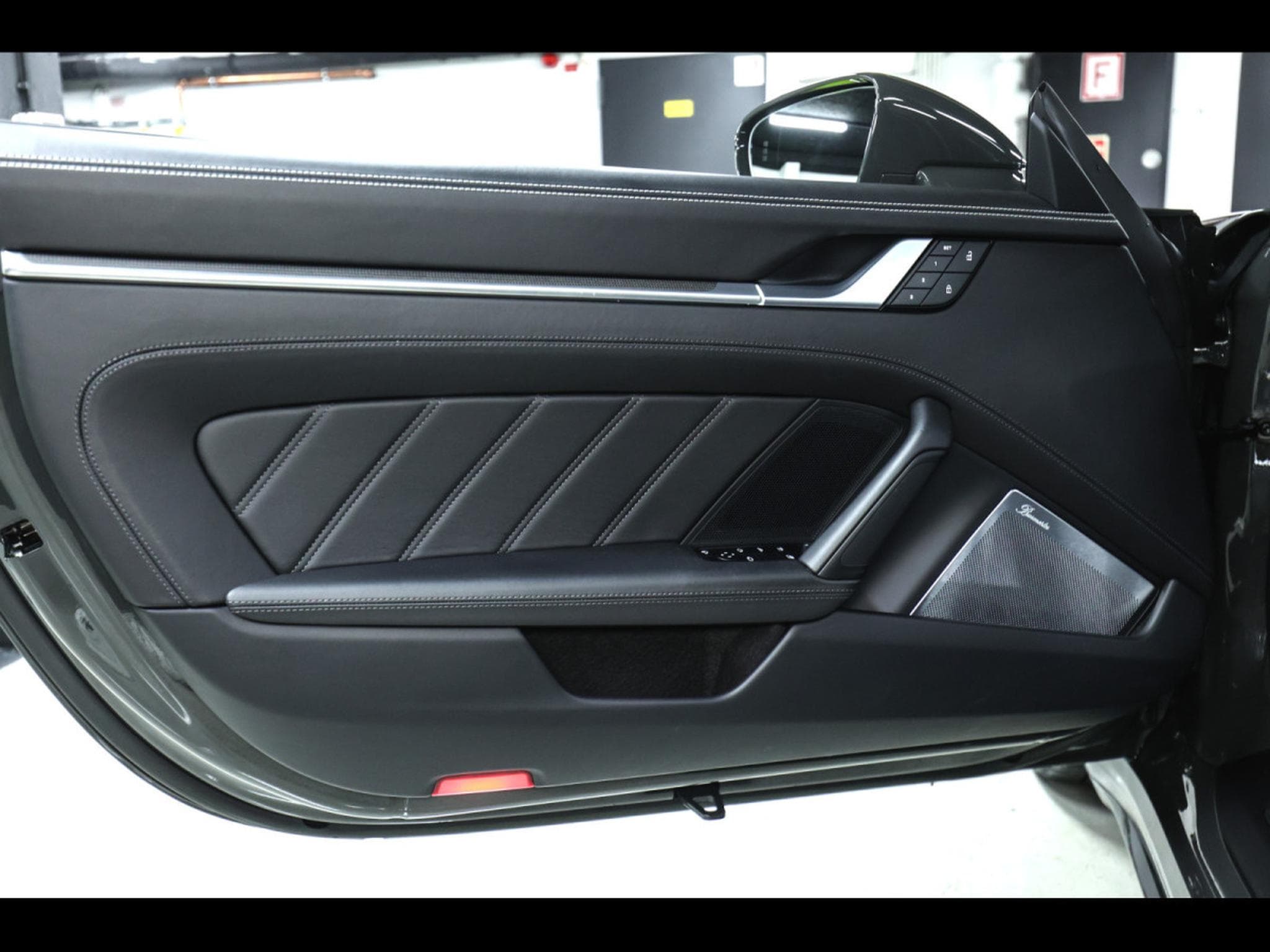 Porsche 911 .1 911 TURBO S CABRIOLET PDK - SLATE GREY PTS - APPROVED 04/ (2023) - Photo 10