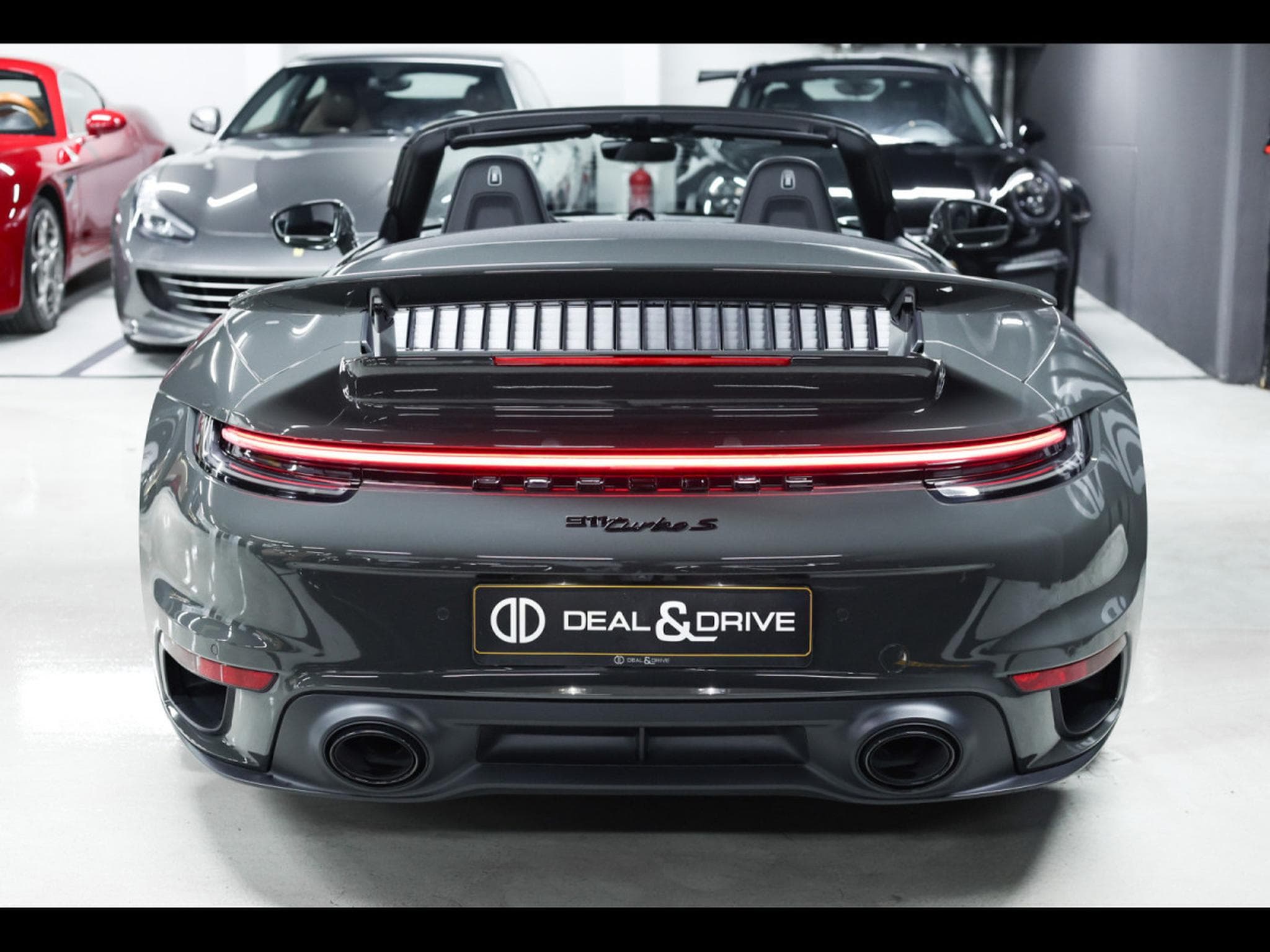 Porsche 911 .1 911 TURBO S CABRIOLET PDK - SLATE GREY PTS - APPROVED 04/ (2023) - Photo 4