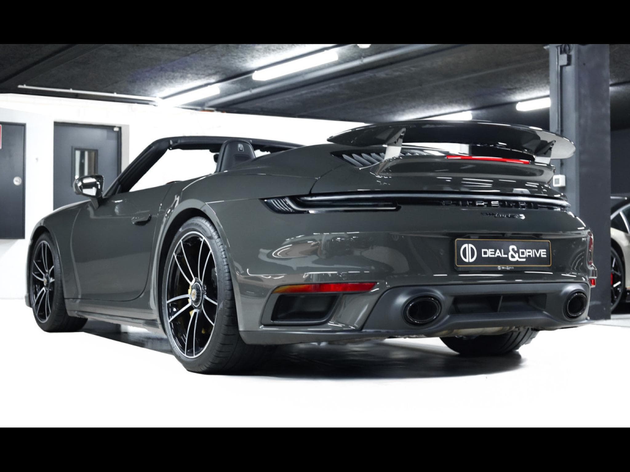 Porsche 911 .1 911 TURBO S CABRIOLET PDK - SLATE GREY PTS - APPROVED 04/ (2023) - Photo 9