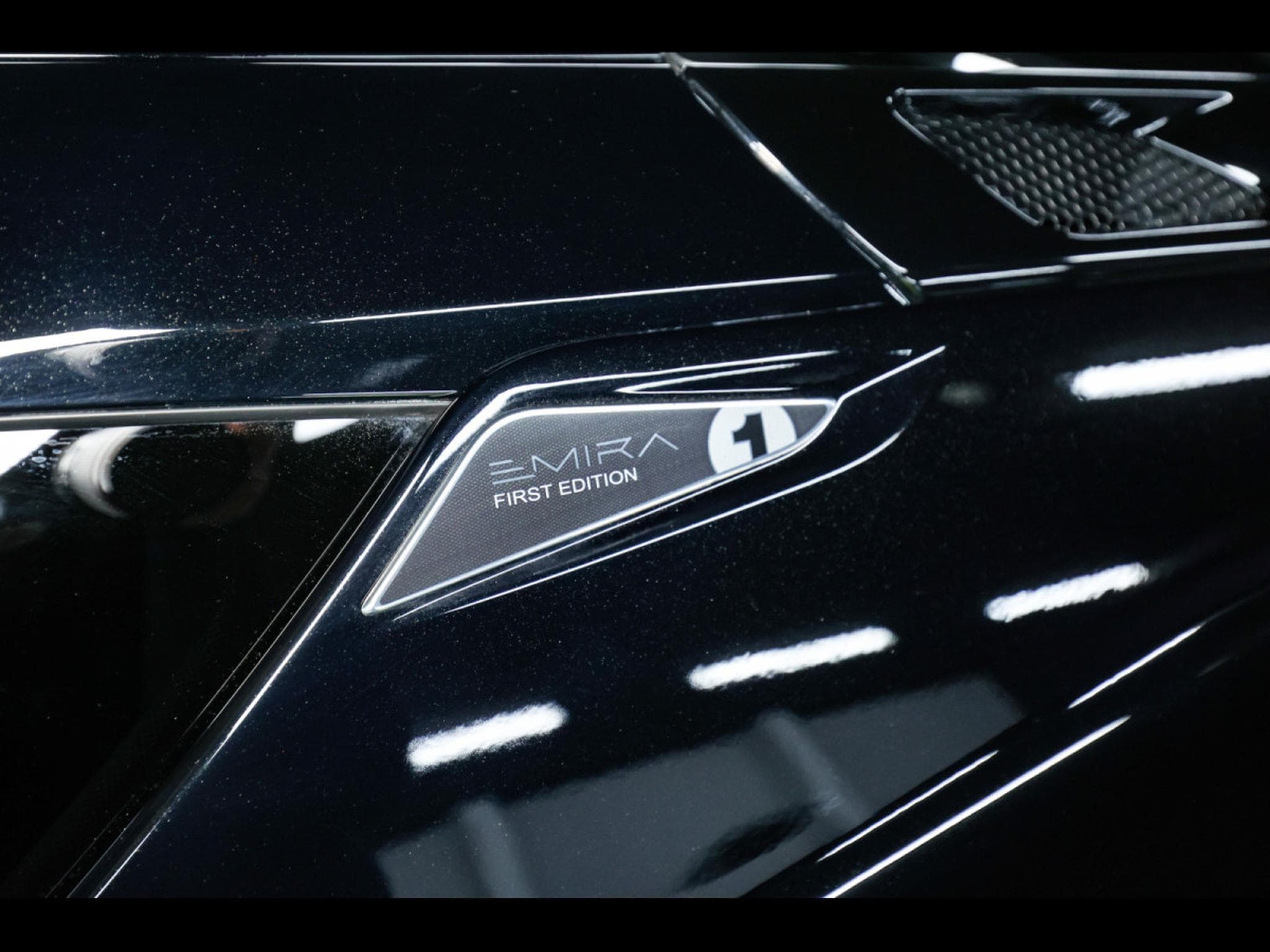 Lotus Emira I4 DCT FIRST EDITION (2024) - Photo 21