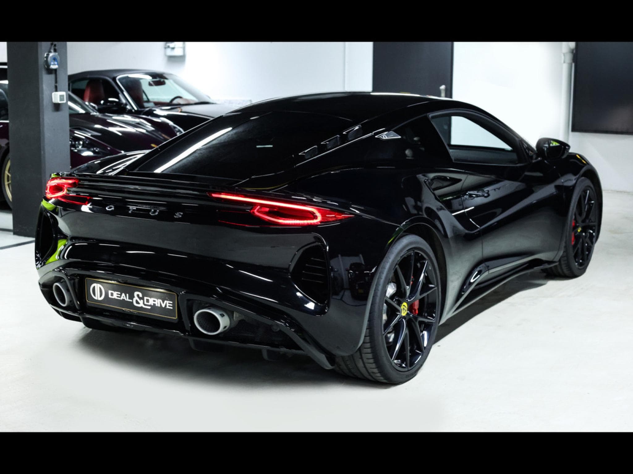 Lotus Emira I4 DCT FIRST EDITION (2024) - Photo 7