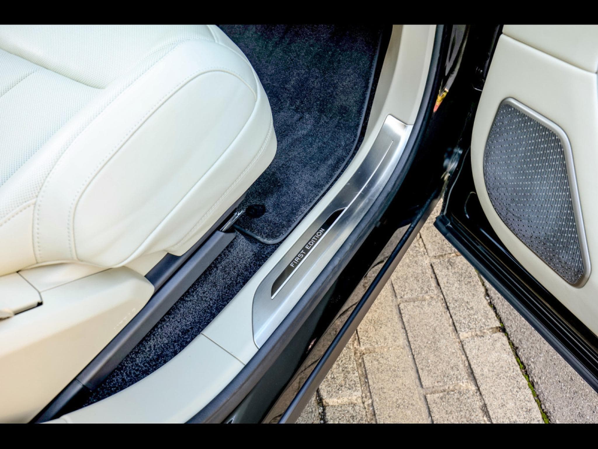 Land-Rover Range Rover 4.4 P530 FIRST EDITION SWB AWD (2022) - Photo 23