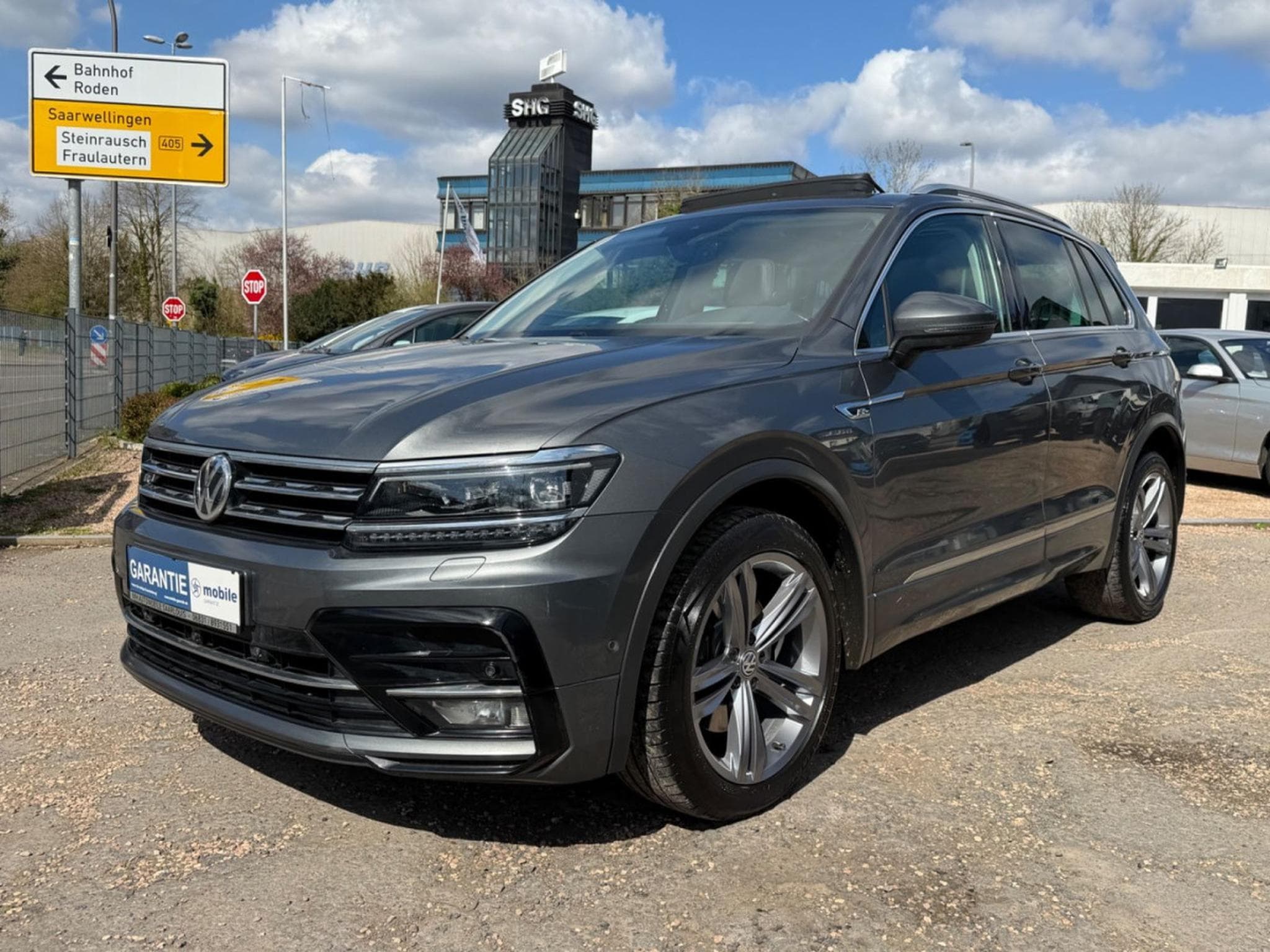 VW Tiguan Highline BMT/Start-Stopp 4Motion R-Line (2019) - Photo 2