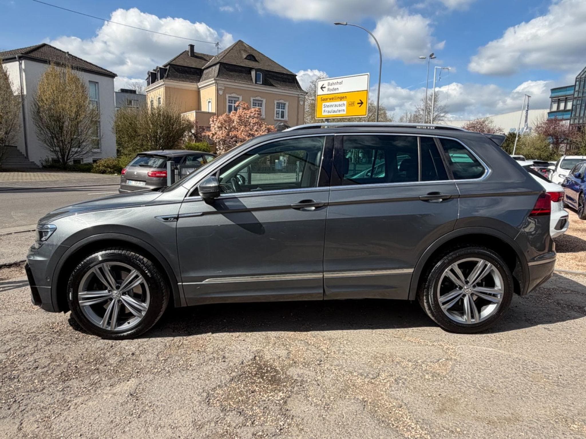 VW Tiguan Highline BMT/Start-Stopp 4Motion R-Line (2019) - Photo 3
