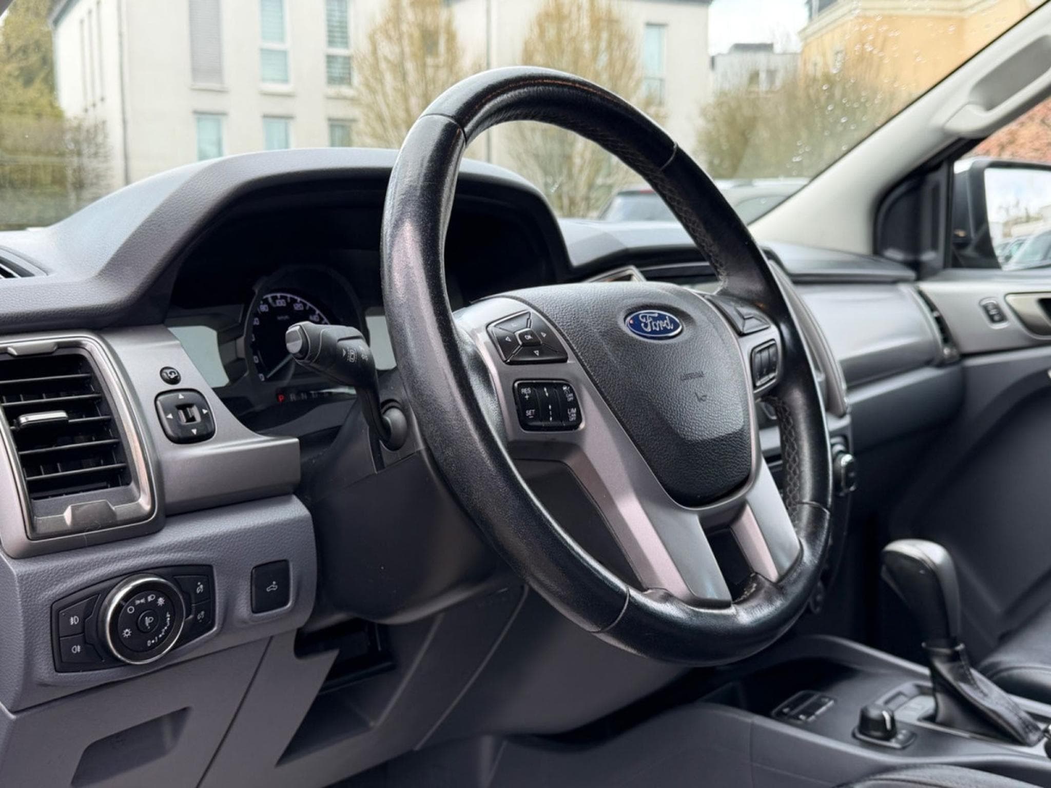 Ford Ranger Limited Doppelkabine 4x4 / 3.2 / (2018) - Photo 12