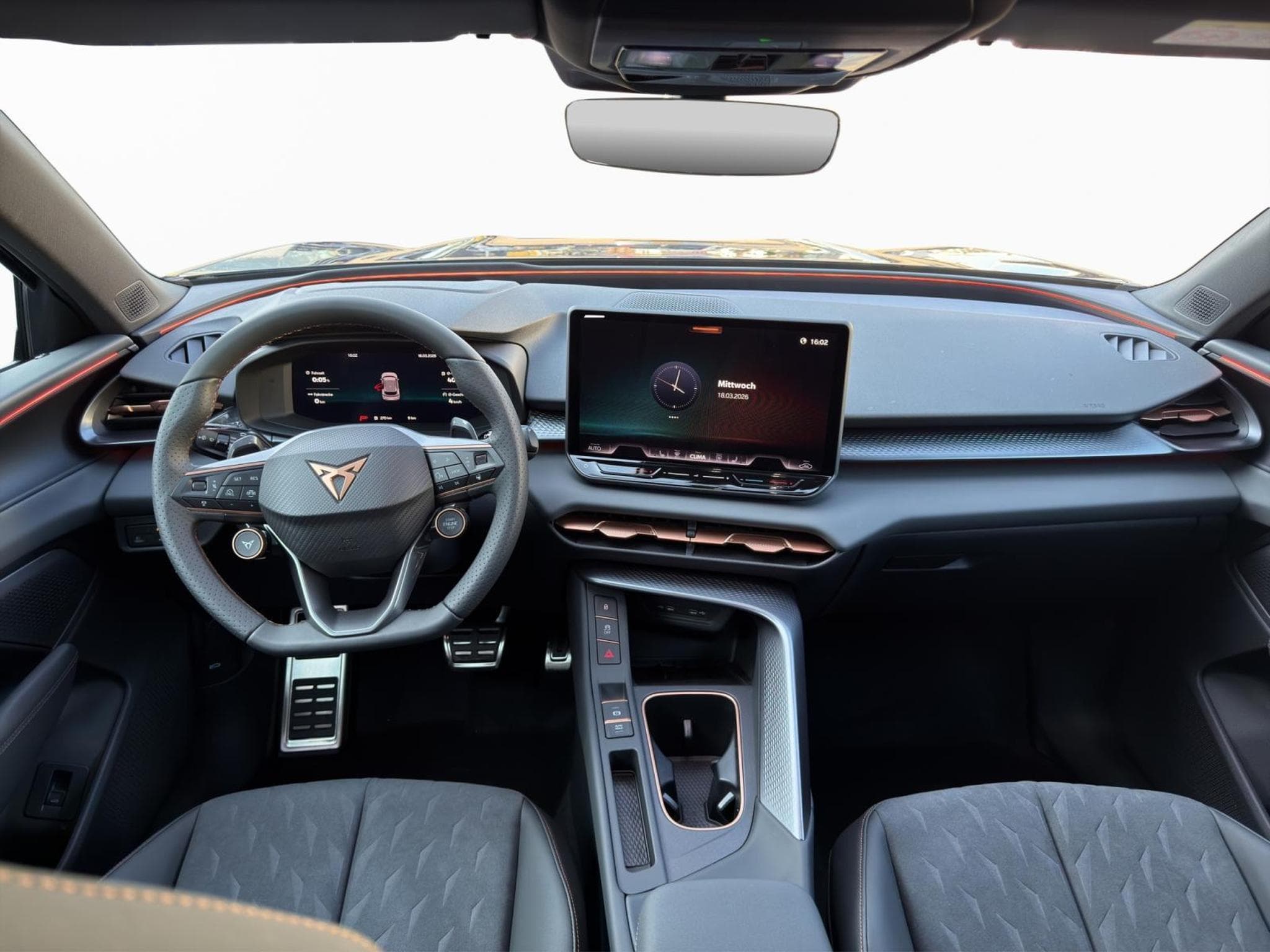 Cupra Terramar 1.5 eTSI DSG (2026) - Photo 2