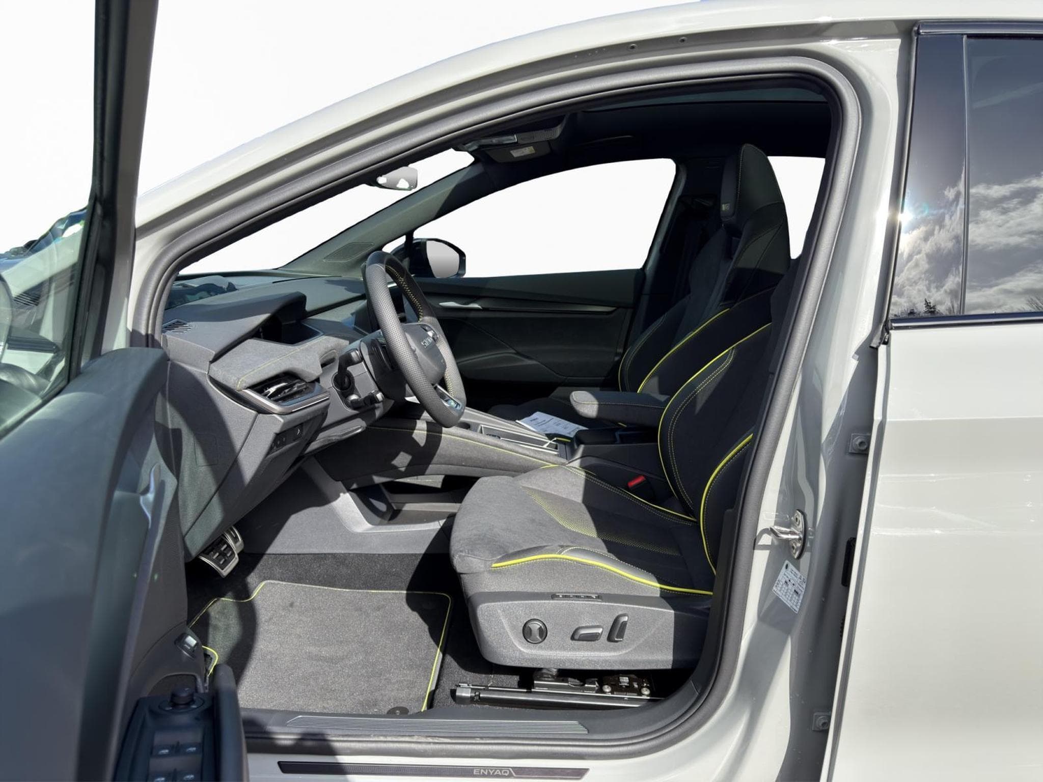 Skoda Enyaq RS (2026) - Foto 8