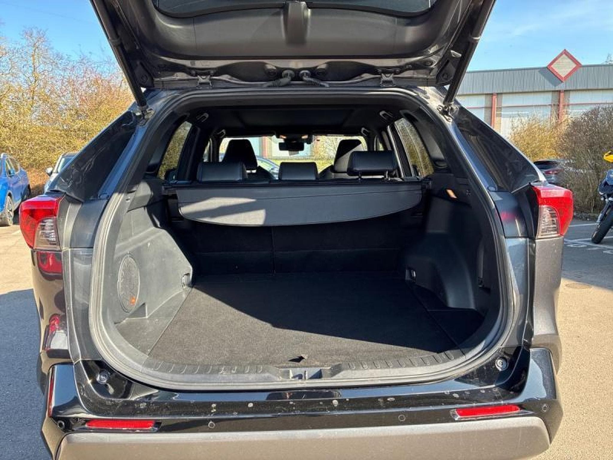 Toyota RAV 4 STYLE PLUS (2020) - Photo 13