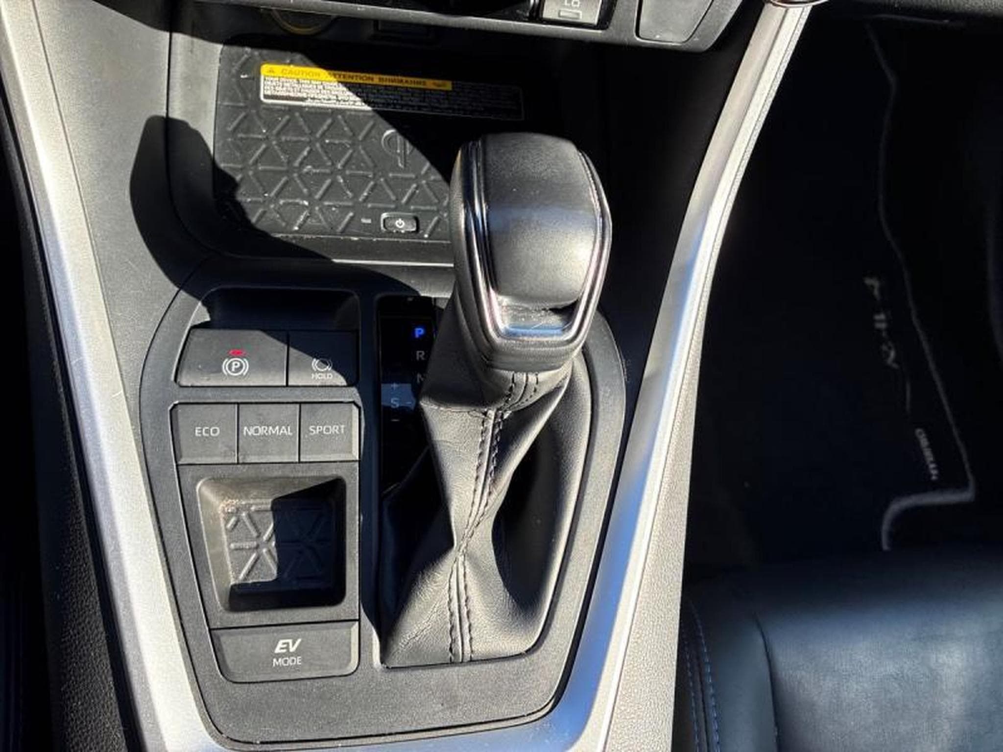 Toyota RAV 4 STYLE PLUS (2020) - Photo 25