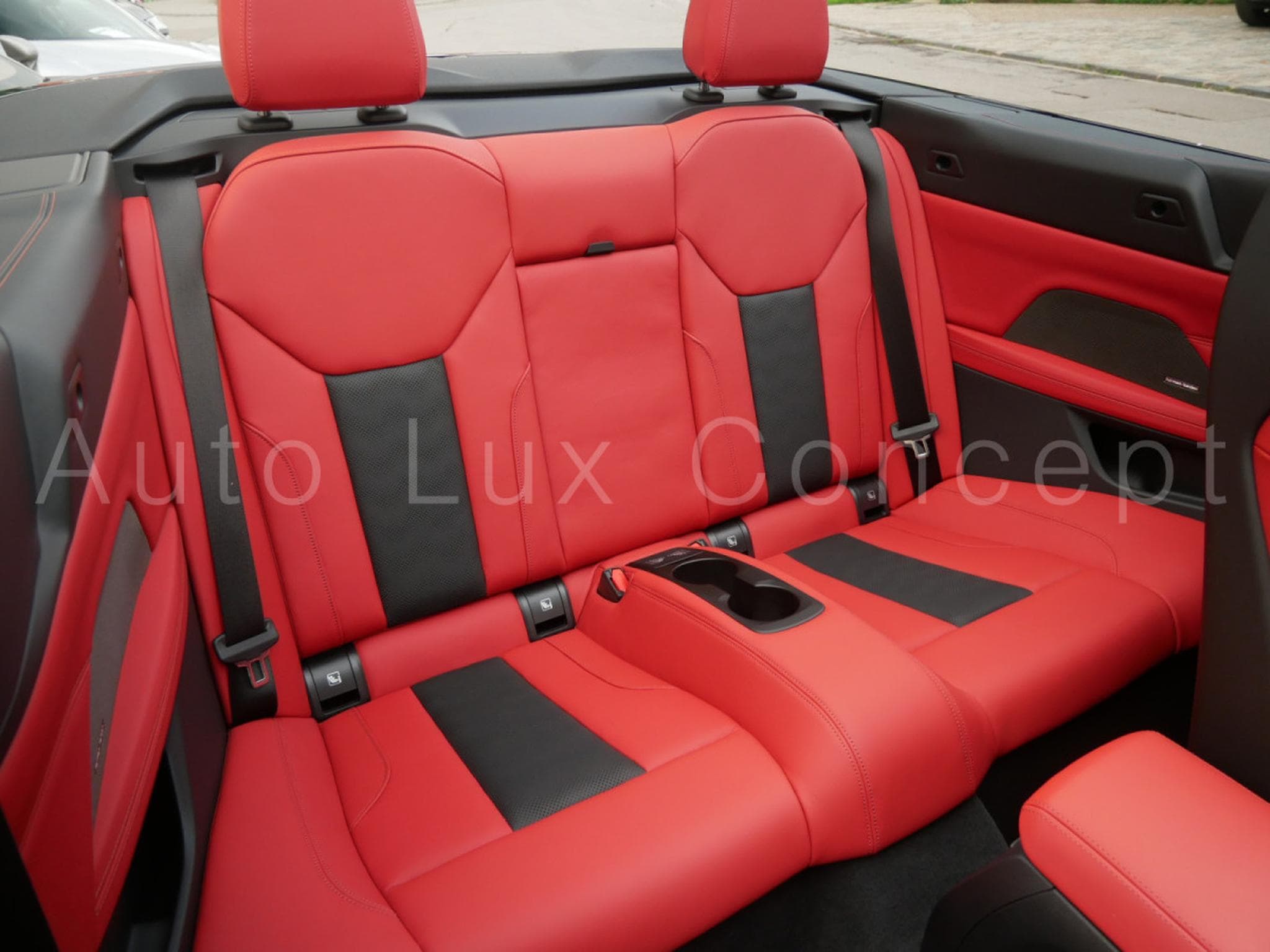 BMW M4 Competition M xDrive Cabriolet (2022) - Photo 10