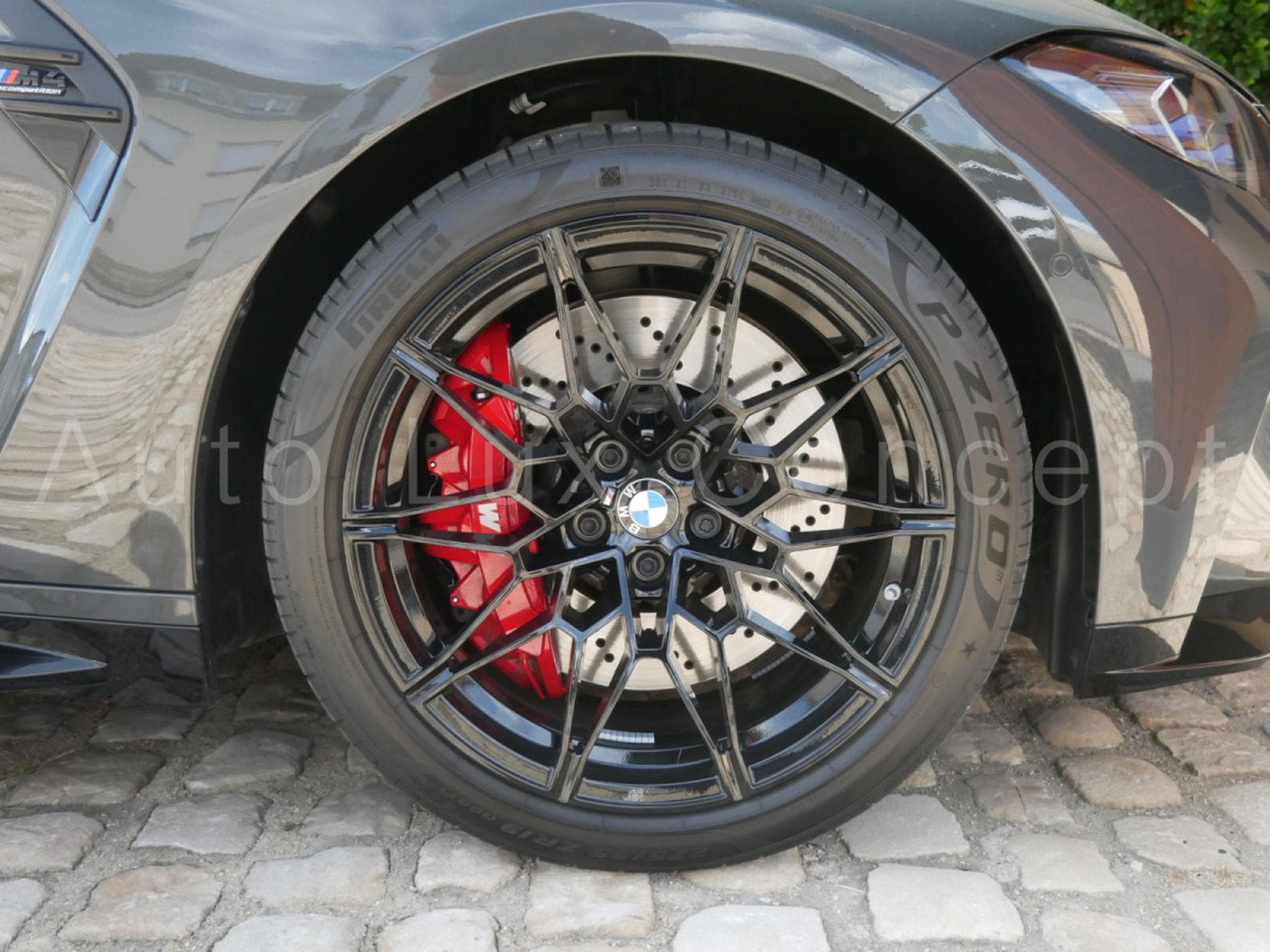 BMW M4 Competition M xDrive Cabriolet (2022) - Photo 30