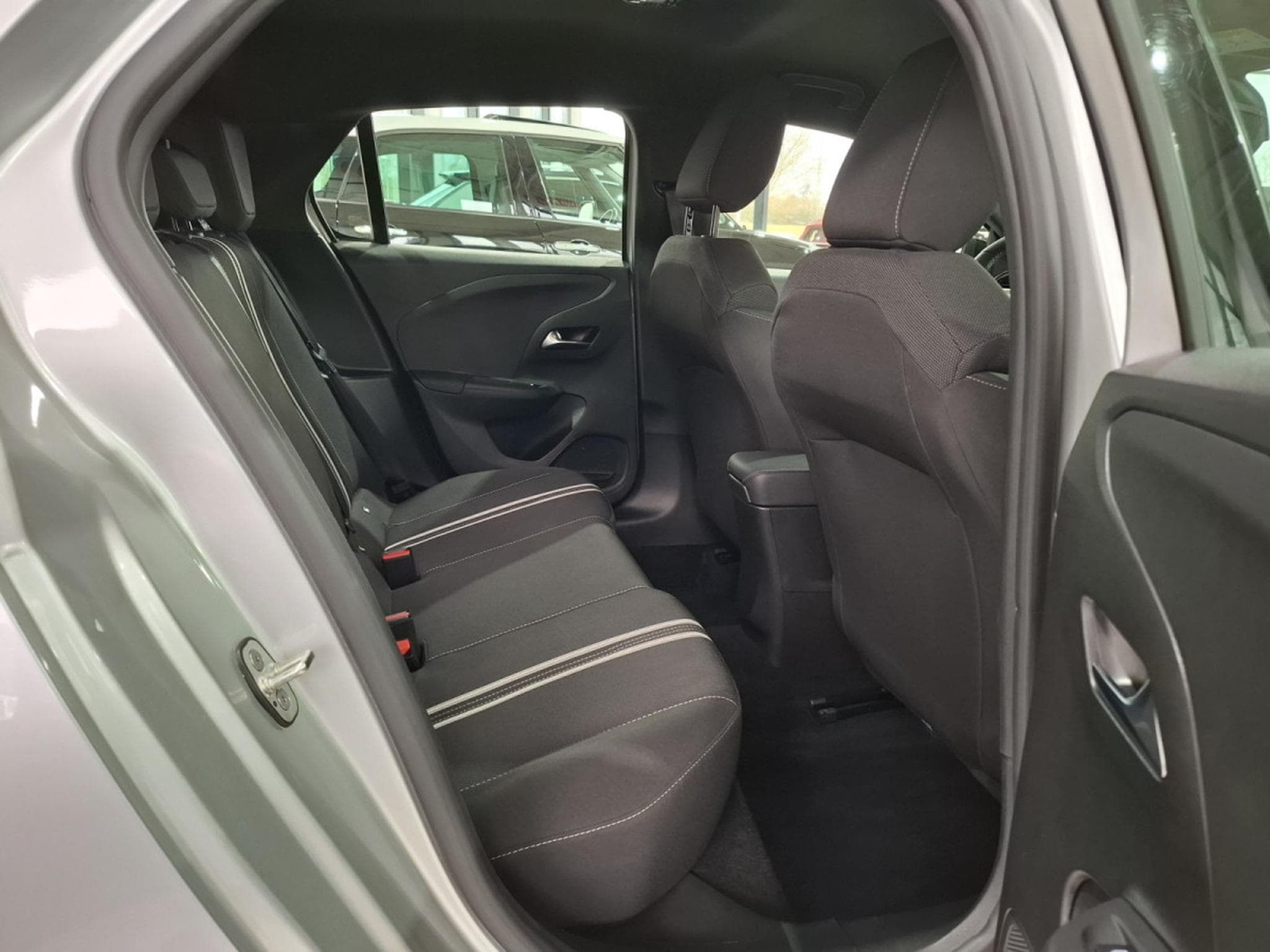 Opel Corsa 1.2 TURBO 101 GS, LED, VIRTUAL, KAMERA, CARPLAY,TEMPO, CUIR (2025) - Photo 8