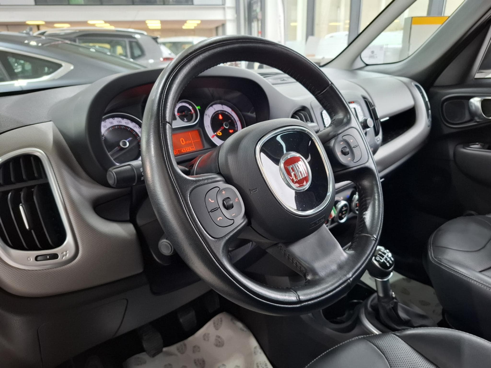 Fiat 500L 1.6 JTD 120 NAVI, CUIR, PANORAMA, 1 HAND (2016) - Foto 12
