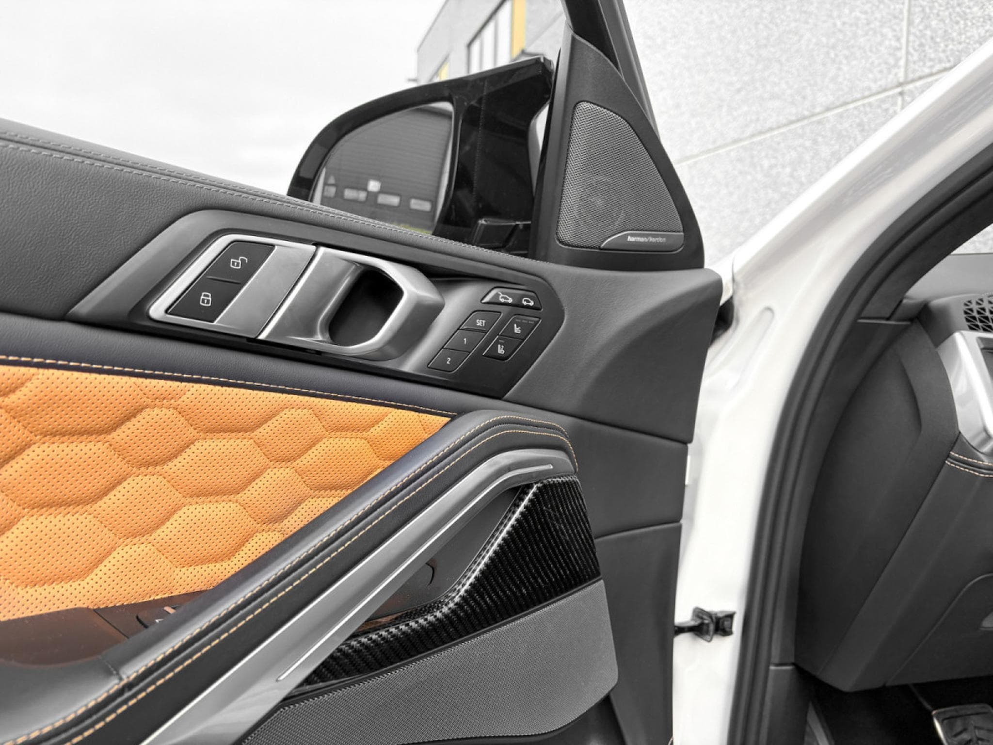 BMW X6M X6 M LCI COMPETITION /VOLL/CARBON/360/HARMAN/AHK (2023) - Photo 18