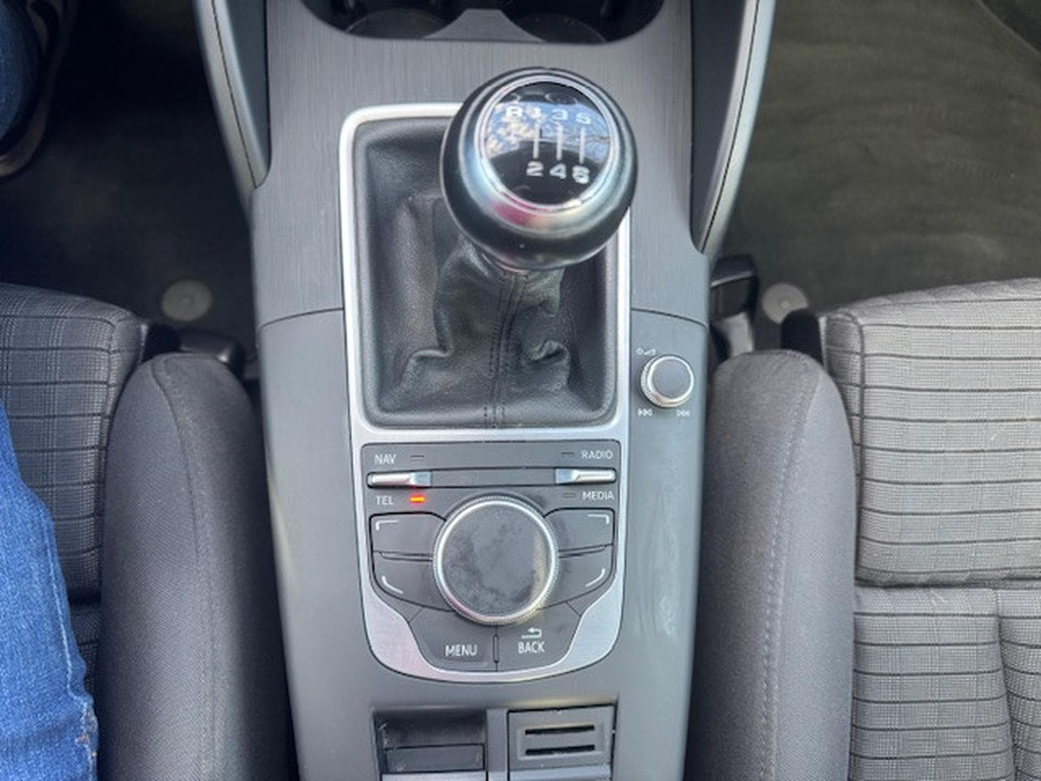 Audi A3 AUDI A3 NAVI XENON MFL TEMPOMAT BII XENON (2015) - Photo 15