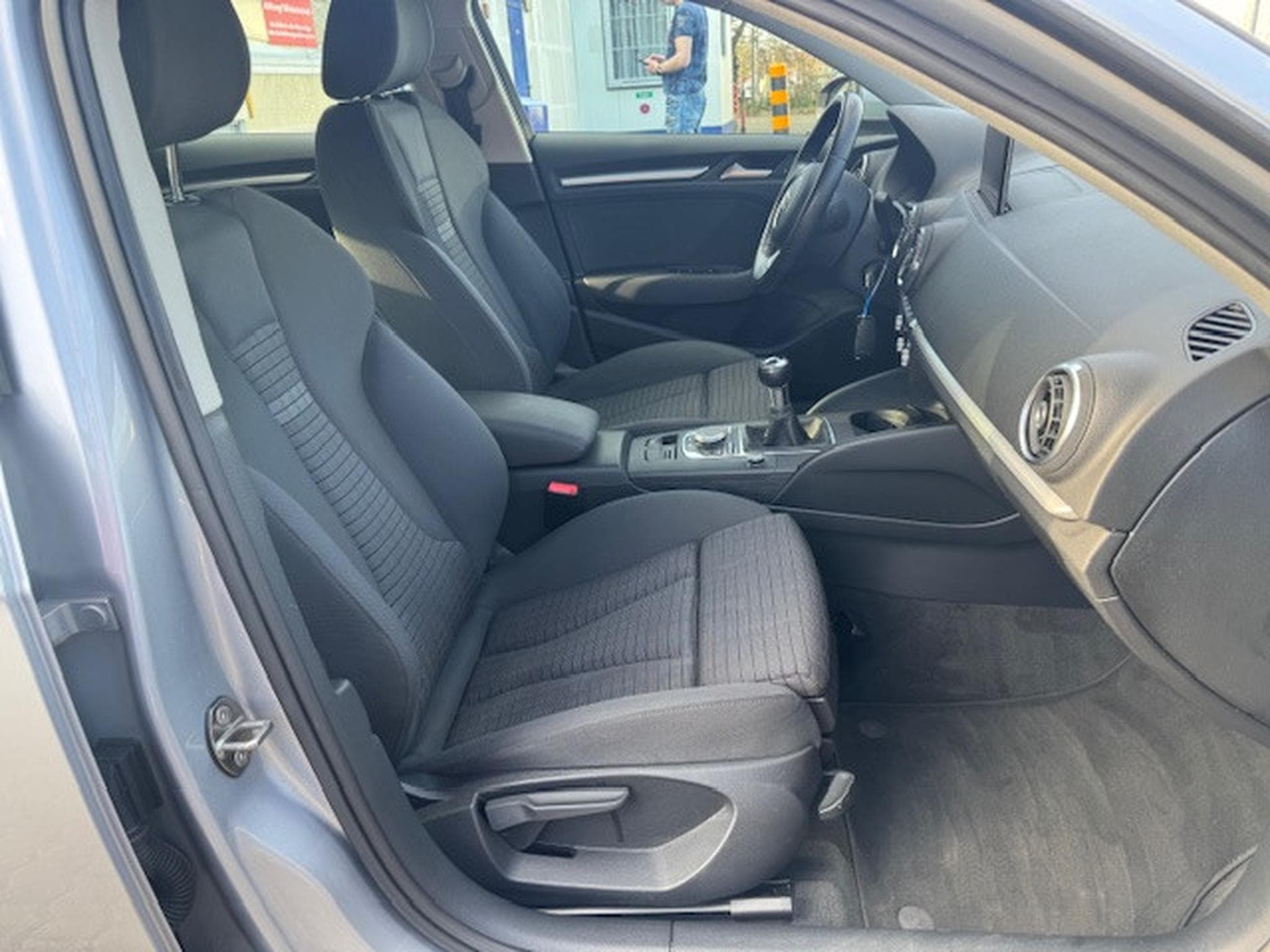 Audi A3 AUDI A3 NAVI XENON MFL TEMPOMAT BII XENON (2015) - Photo 4