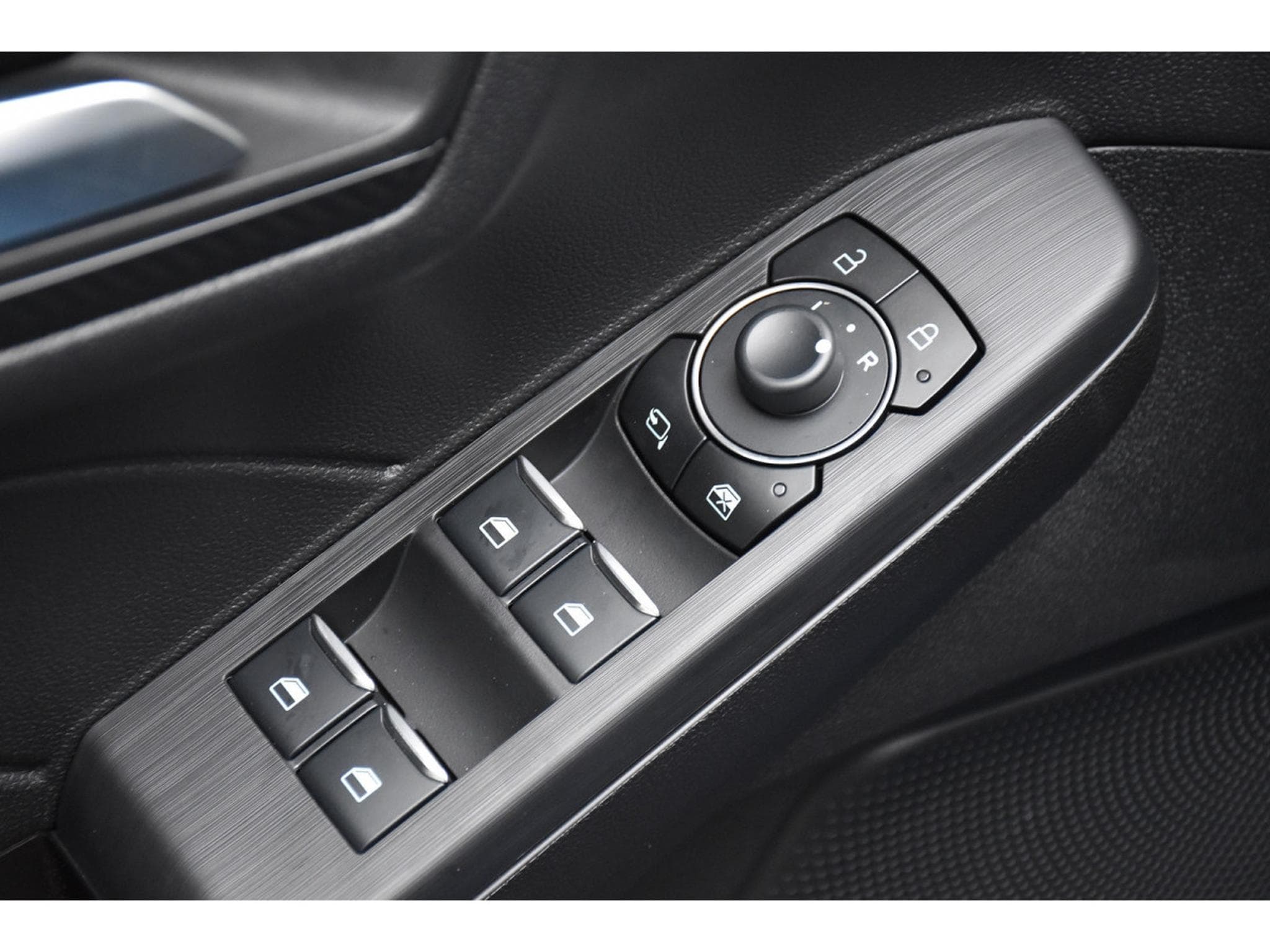 Ford Kuga 1.5 EcoBoost ST-Line Auto. PACK HIVER GPS LANE CAM NEUF (2025) - Foto 22