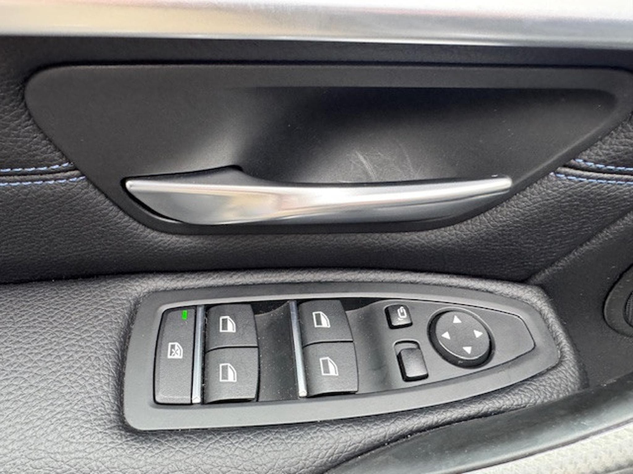 BMW 330 BMW 330 X DRIVE TOURING SHADOW LINE M SPORT PAKET STANDHEIZU (2019) - Foto 13