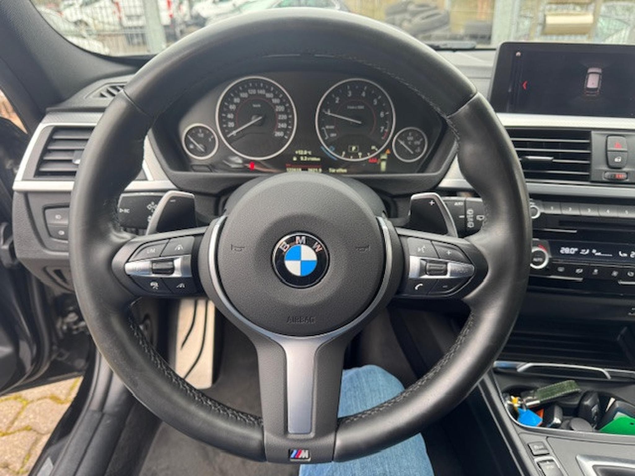 BMW 330 BMW 330 X DRIVE TOURING SHADOW LINE M SPORT PAKET STANDHEIZU (2019) - Foto 17