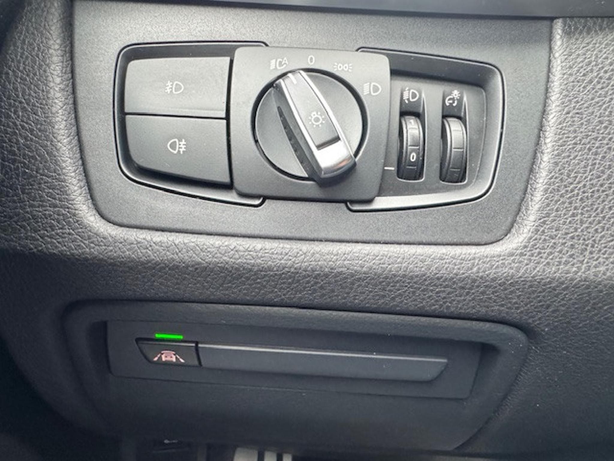 BMW 330 BMW 330 X DRIVE TOURING SHADOW LINE M SPORT PAKET STANDHEIZU (2019) - Foto 21