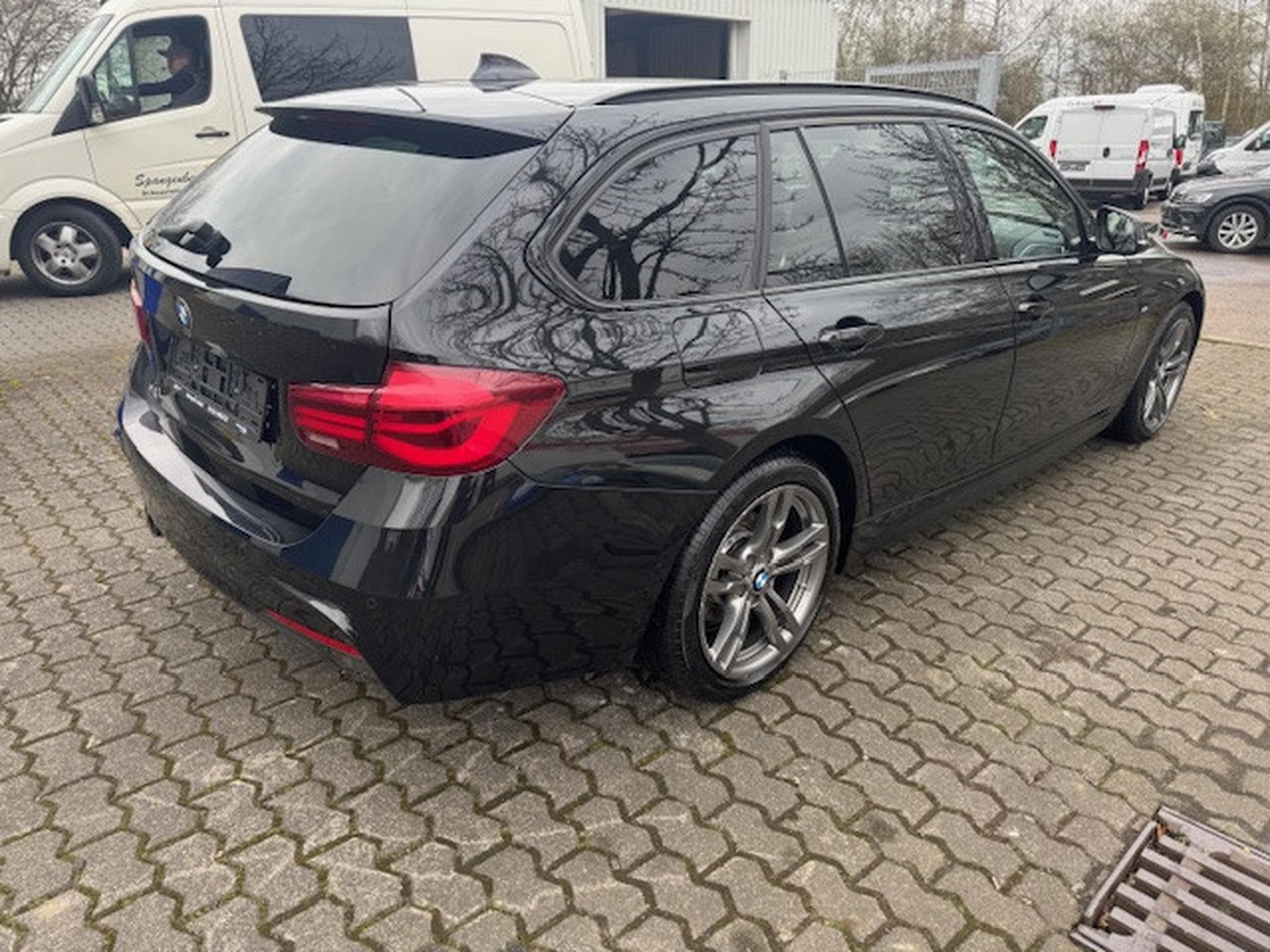 BMW 330 BMW 330 X DRIVE TOURING SHADOW LINE M SPORT PAKET STANDHEIZU (2019) - Foto 7