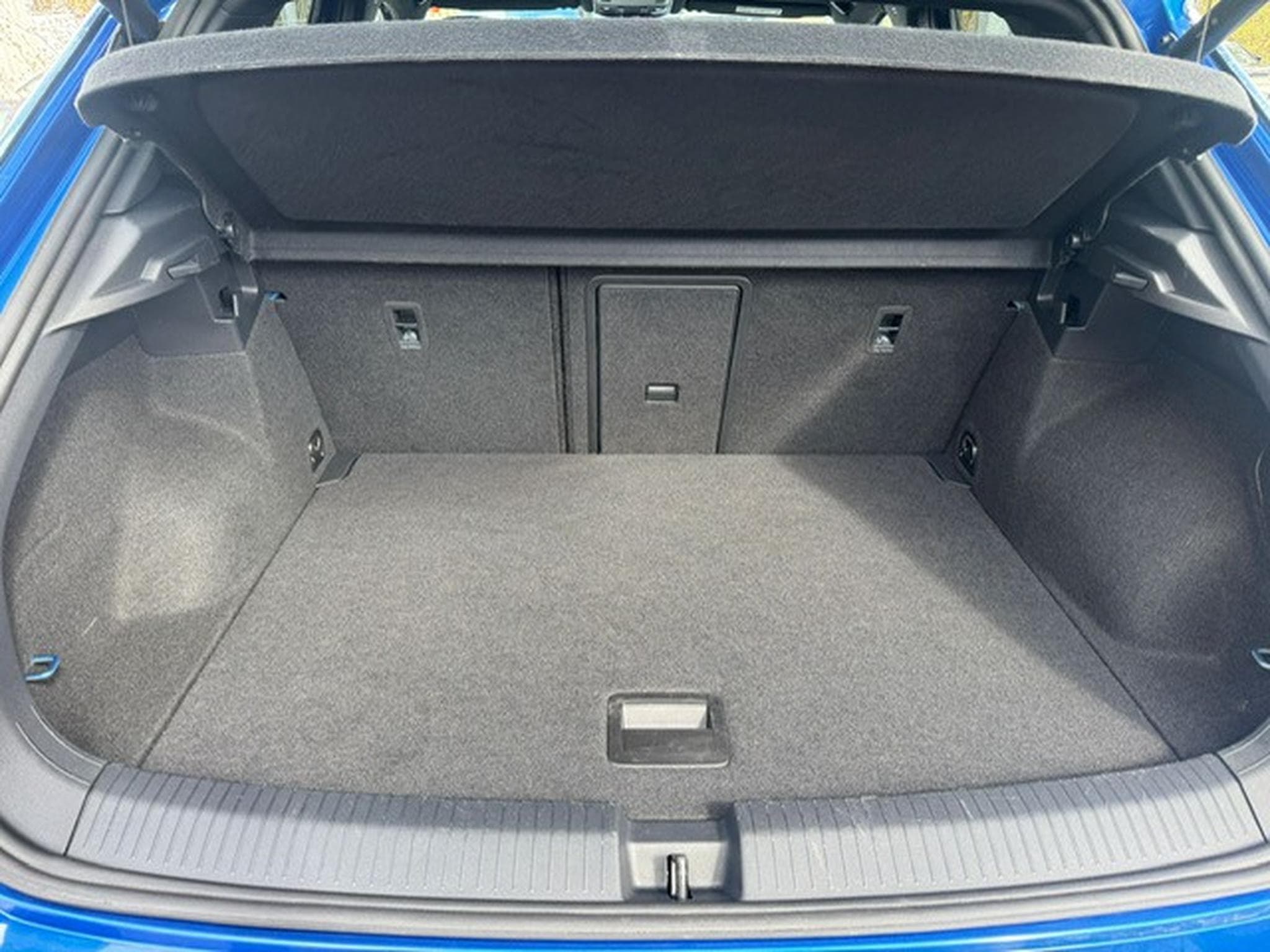 VW T-Roc Volkswagen T-Roc Sport DigitalCockpit+ACC+Lane+LED+IQDrive (2022) - Foto 9