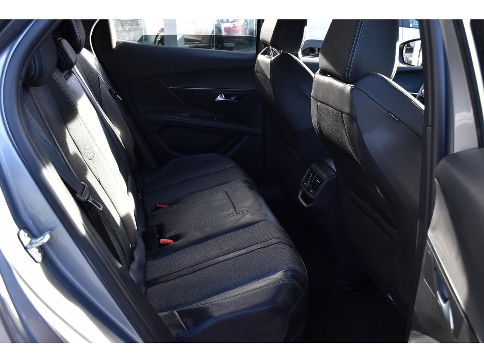 Peugeot 3008 1.6 Hybrid PHEV 224 Allure e-EAT8 LANE SIDE CAM 1° MAIN (2022) - Foto 7