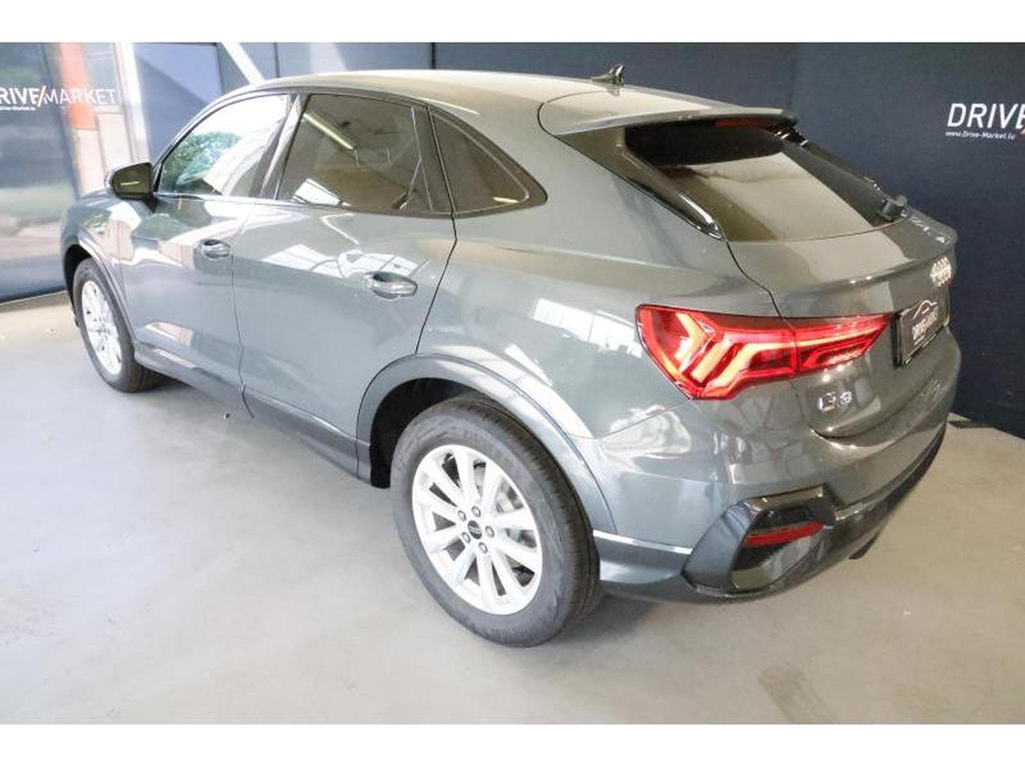 Audi Q3 Sportback (2025) - Foto 20