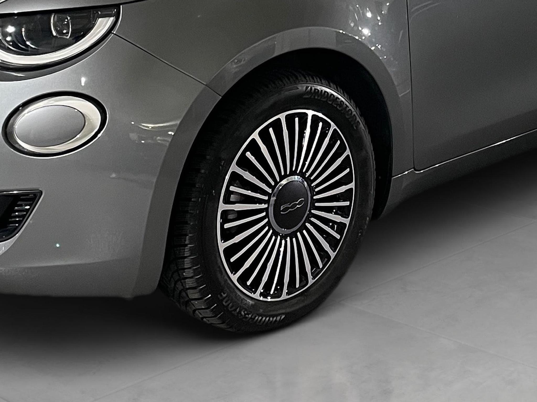 Fiat 500 BEV (2022) - Foto 20