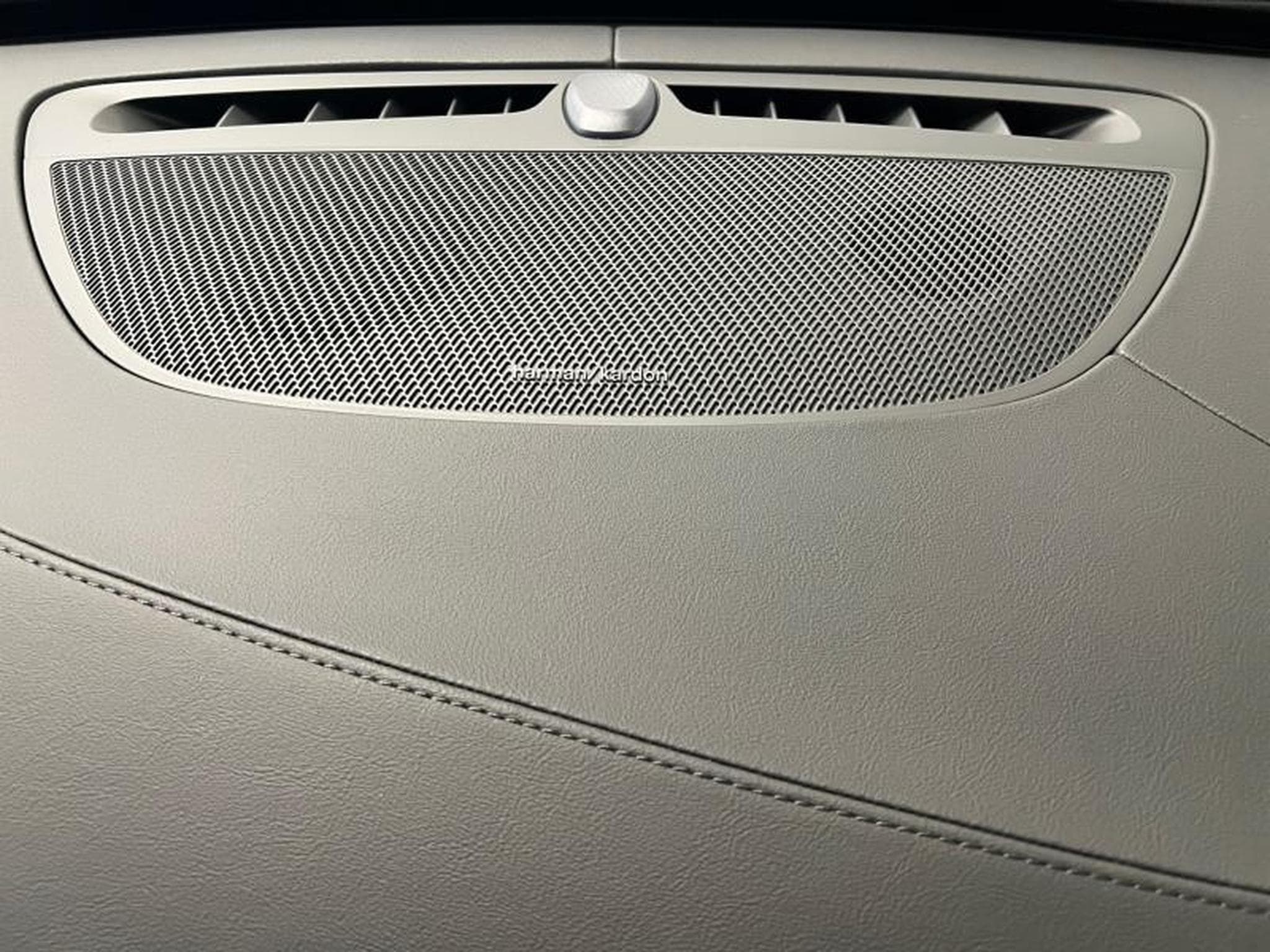 Volvo XC90 Plus Dark (2025) - Foto 16