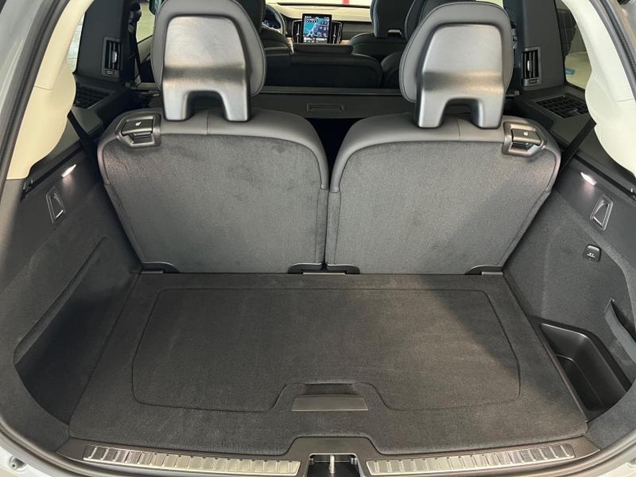 Volvo XC90 Plus Dark (2025) - Foto 18