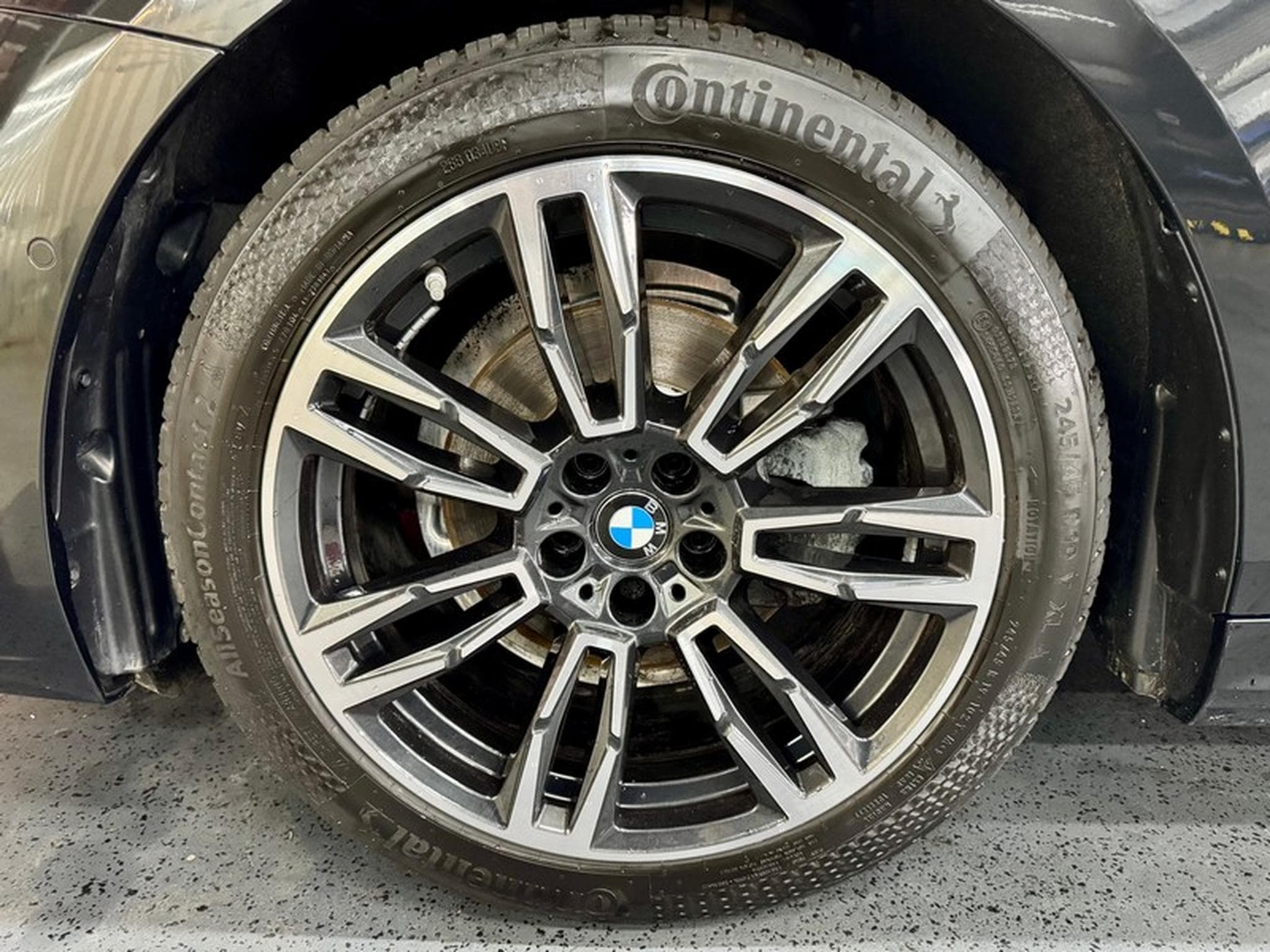 BMW 520 520dA Touring 2.0 197cv Auto xDrive M-SPORT (2025) - Photo 3
