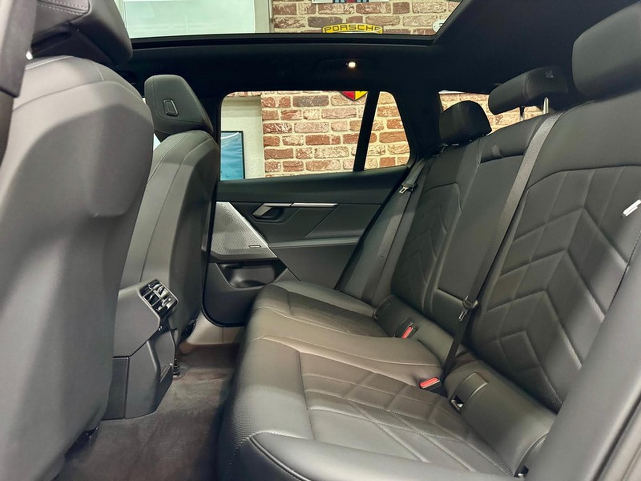 BMW 520 520dA Touring 2.0 197cv Auto xDrive M-SPORT (2025) - Photo 6