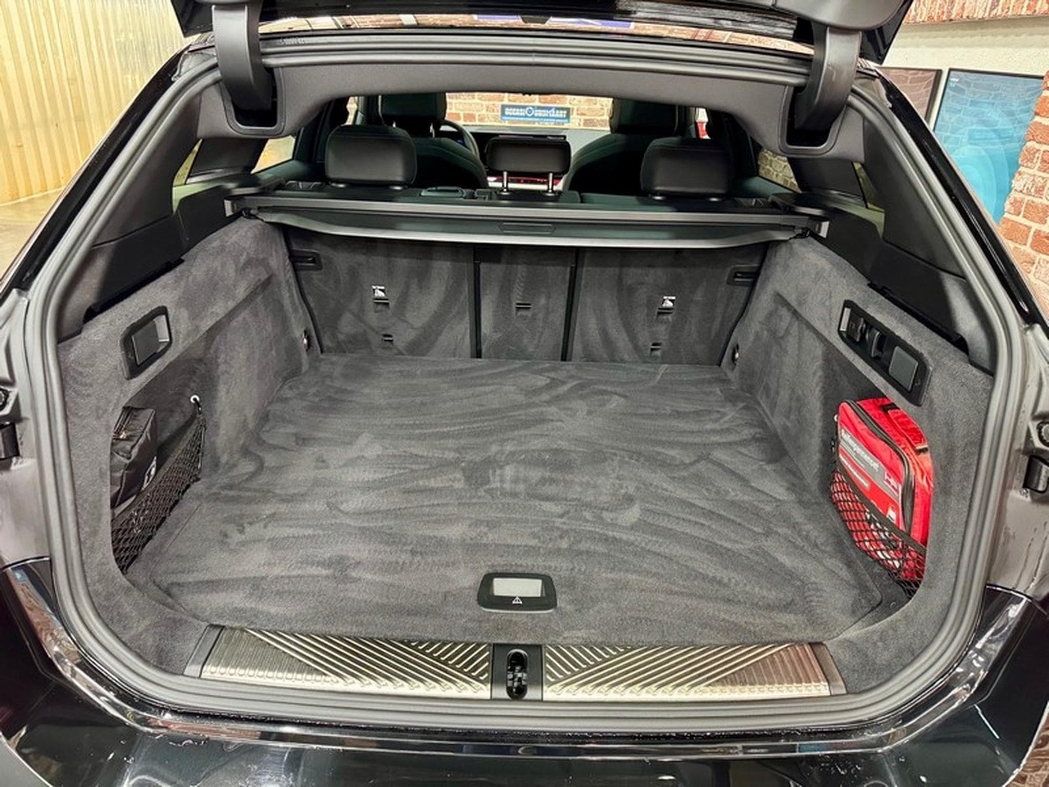 BMW 520 520dA Touring 2.0 197cv Auto xDrive M-SPORT (2025) - Photo 7