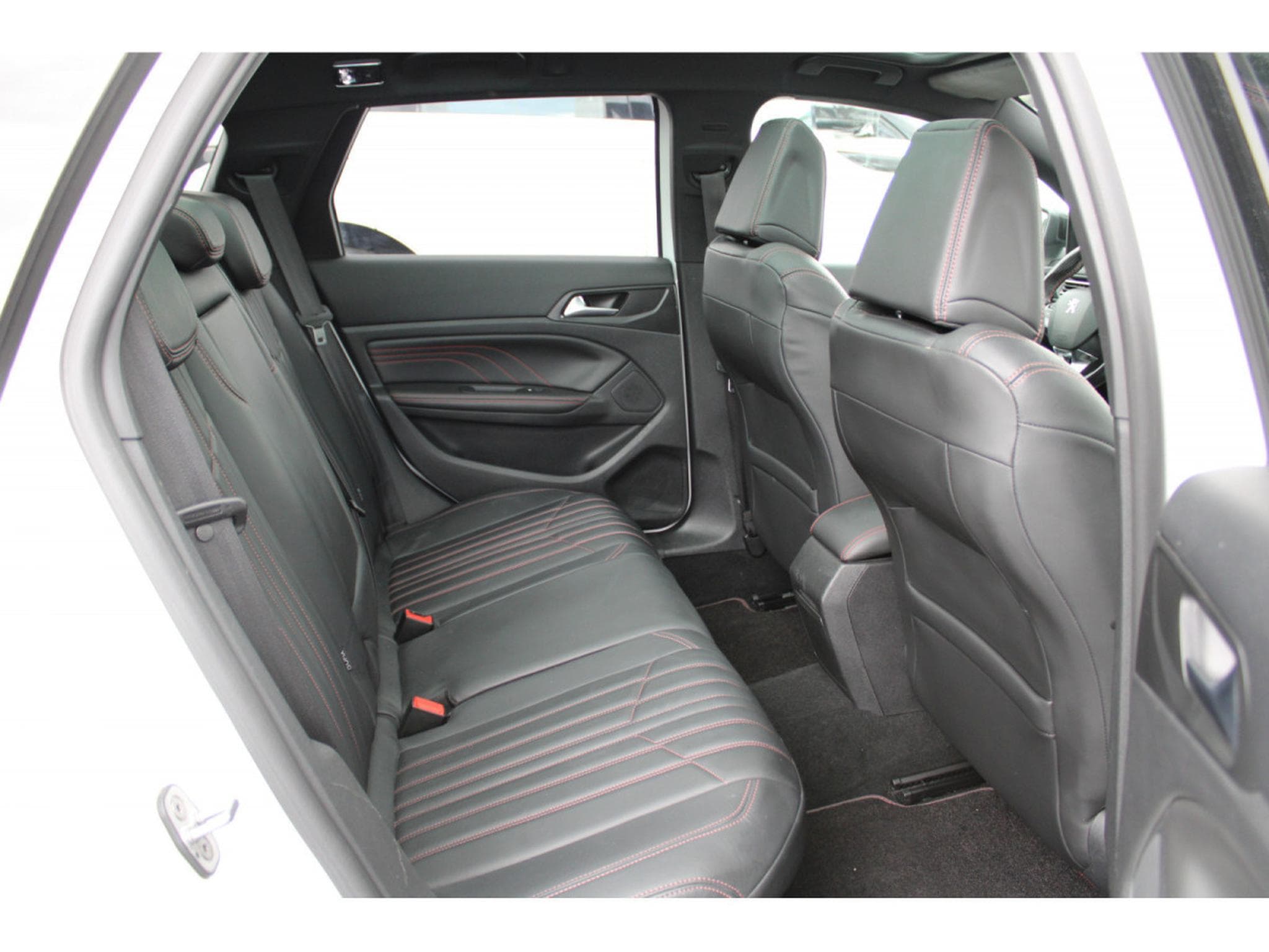 Peugeot 308 SW GT 205 PANO CUIR NAVI (2016) - Photo 9