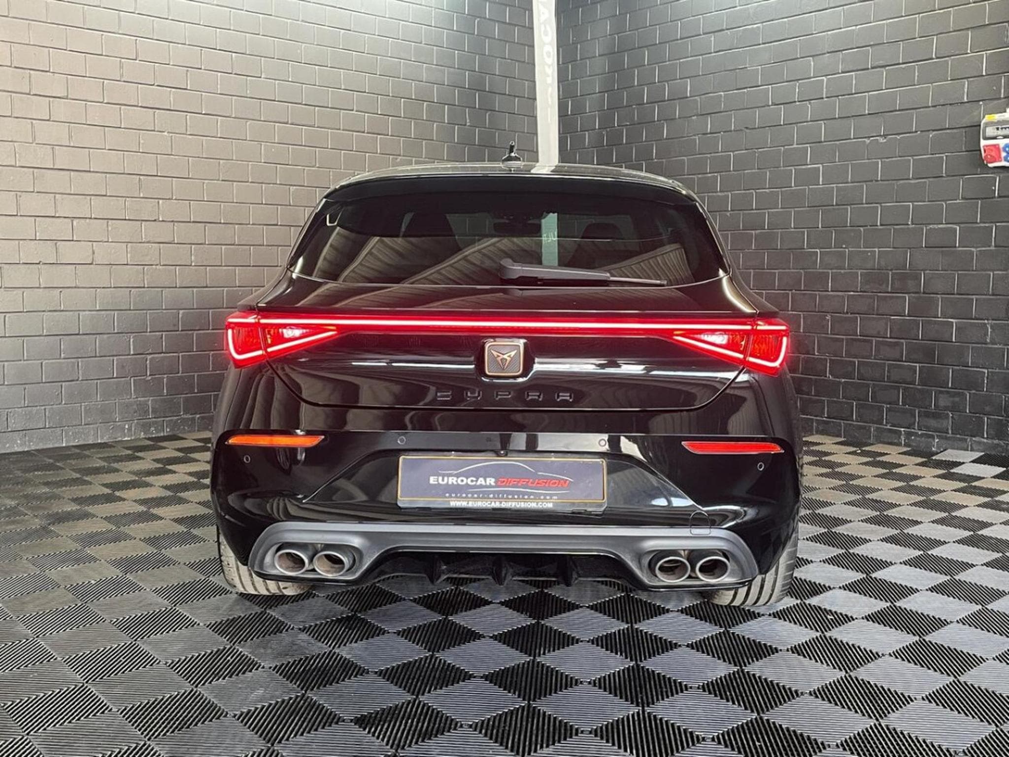 Cupra Leon 2.0 TSI 300CV * PANO* Volant SS * CUIR* (2024) - Photo 5