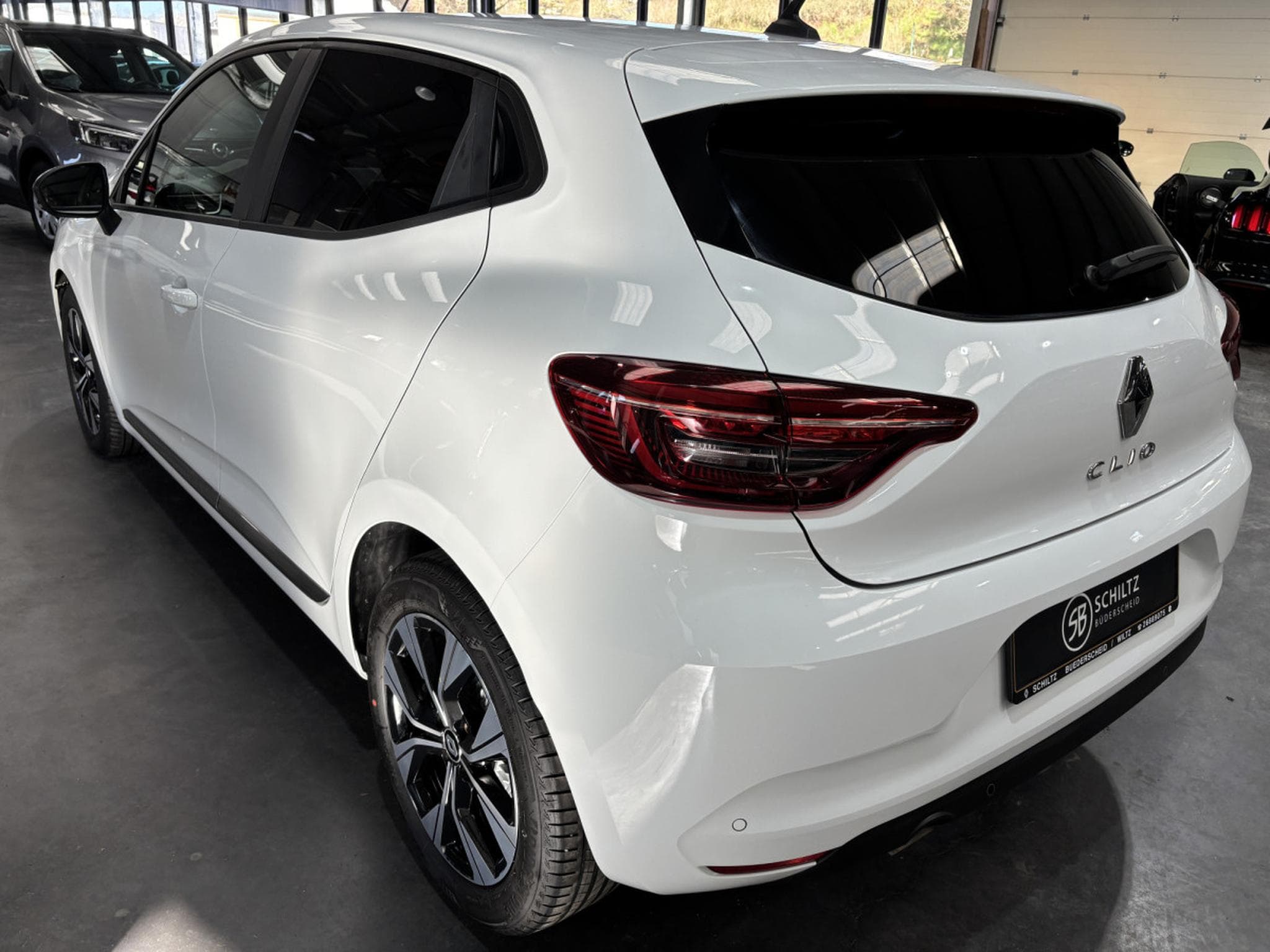 Renault Clio 1.0 TCe Techno Automatic (2023) - Foto 5