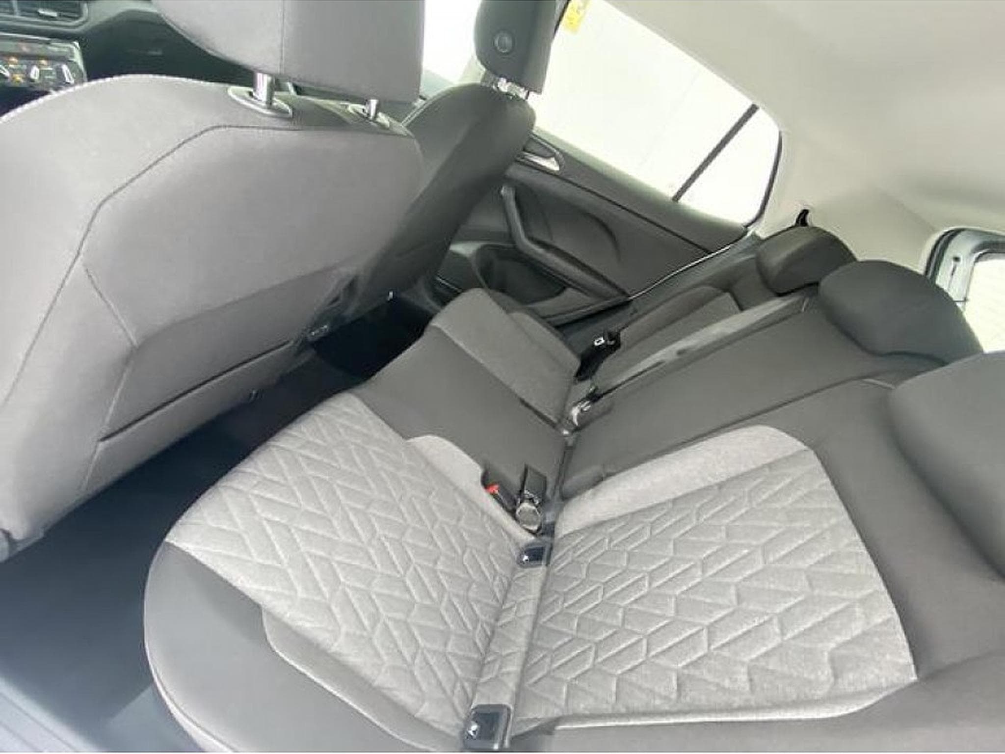 VW T-Cross (2026) - Foto 24