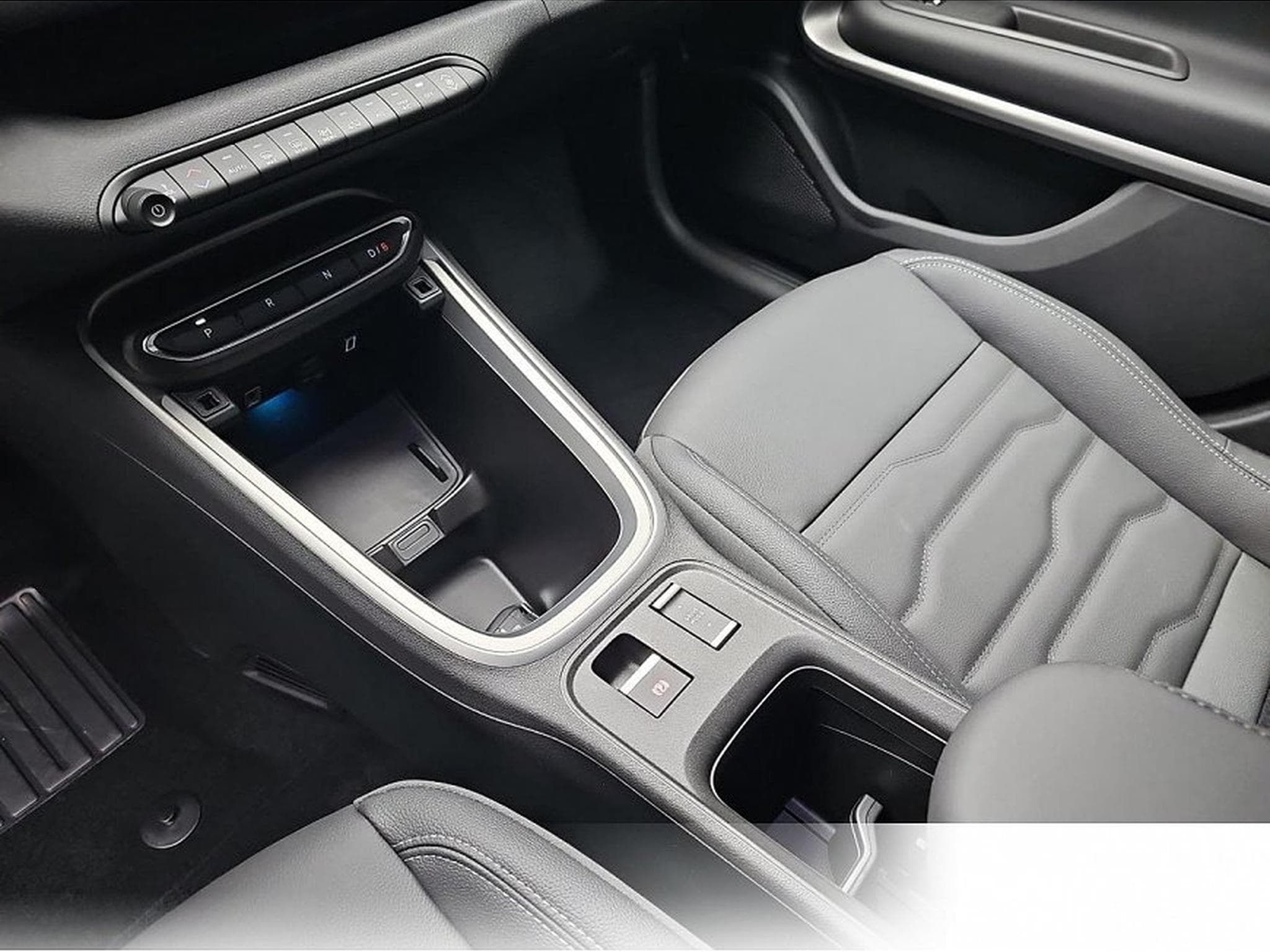 Jeep Wrangler (2026) - Photo 11